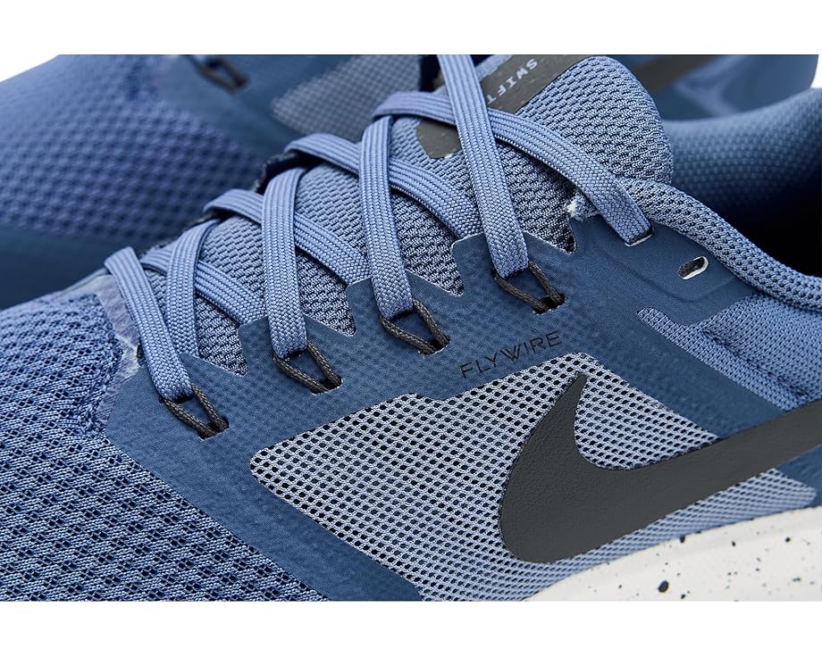 Nike Run Swift 3 - Right View