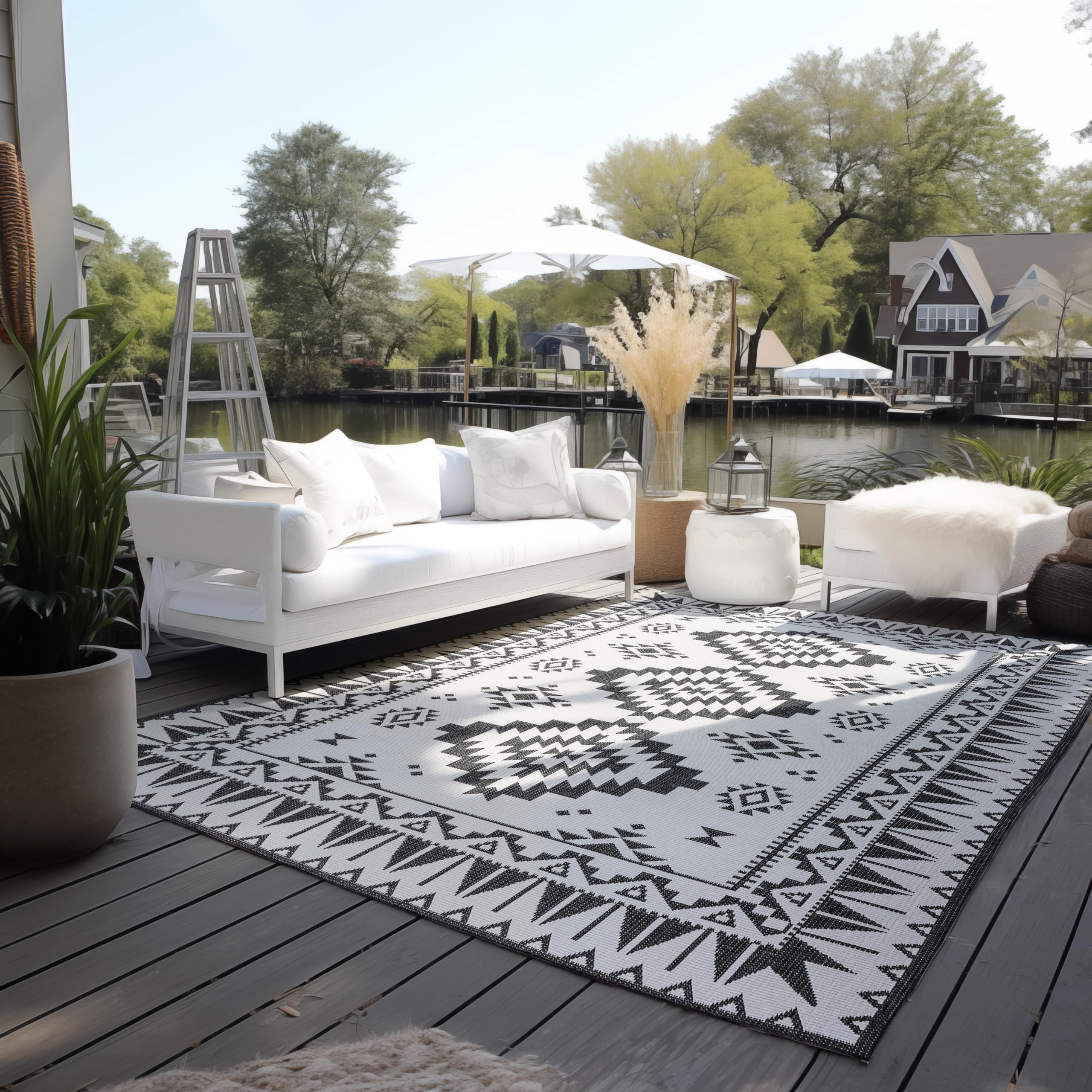 Elle Decoration In und Outdoor Teppich – Wendeteppich Wetterfest & Wasserfest - Modernes Geometrisches Muster Rauten Muster Outdoorteppich für Garten, Balkon, Terrasse, Wohnzimmer – Schwarz, 160x230cm