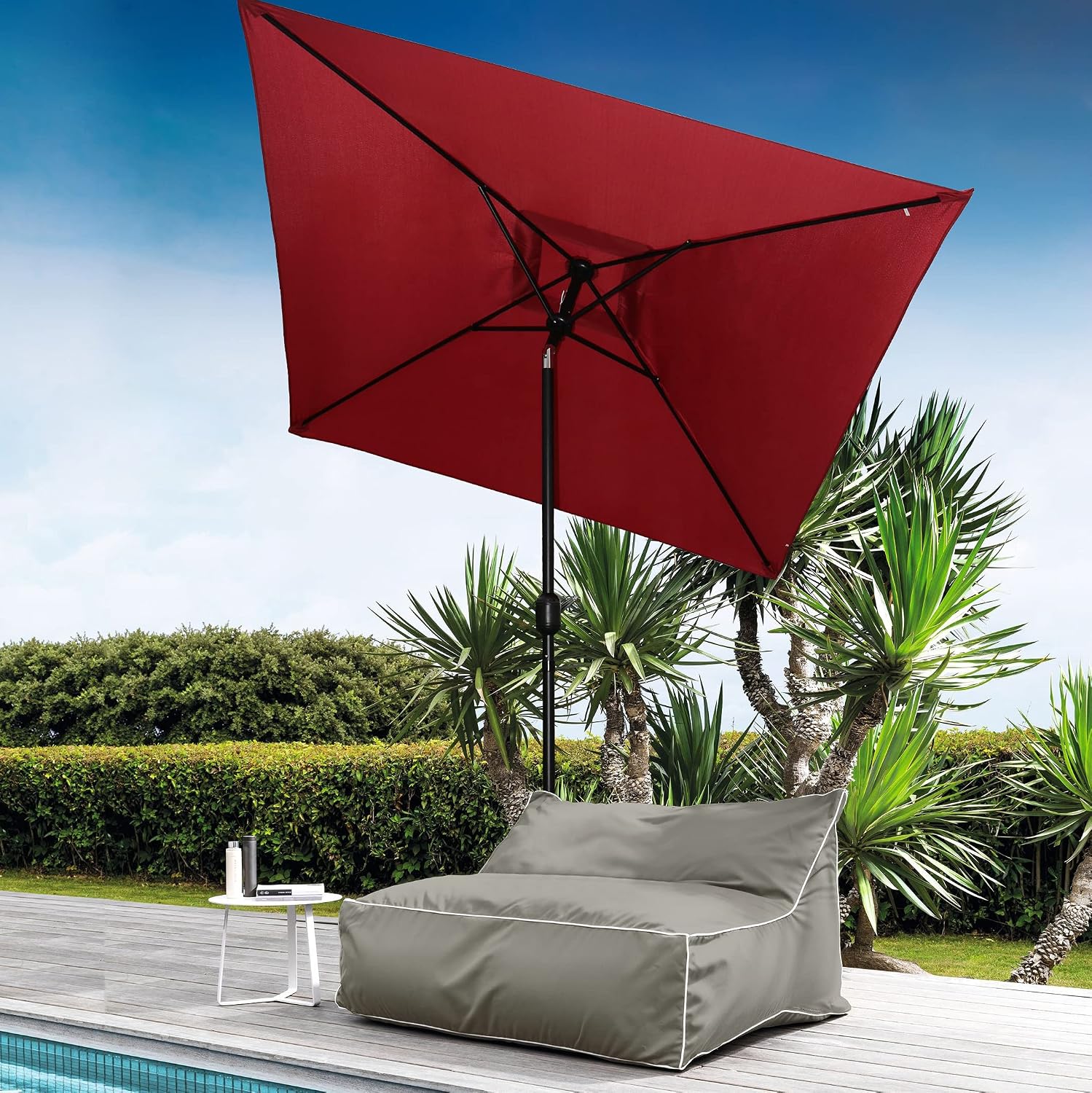 DAVEE Furniture 6.5 Ft Square Market/Patio Umbrella with Tilt and Crank, perfect for Garden, Lawn,Deck,Backyard and Pool （Red