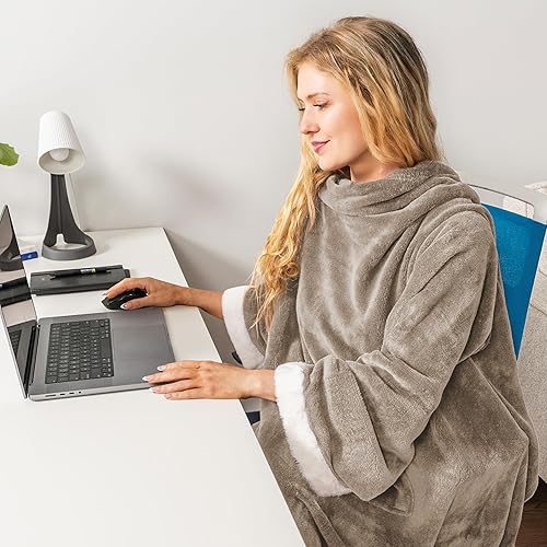 Miniatura 4 de PAVILIA Manta de forro polar con mangas para mujeres, hombres y adultos, manta de felpa cálida y suave, para acurrucarse con bolsillo, manta de