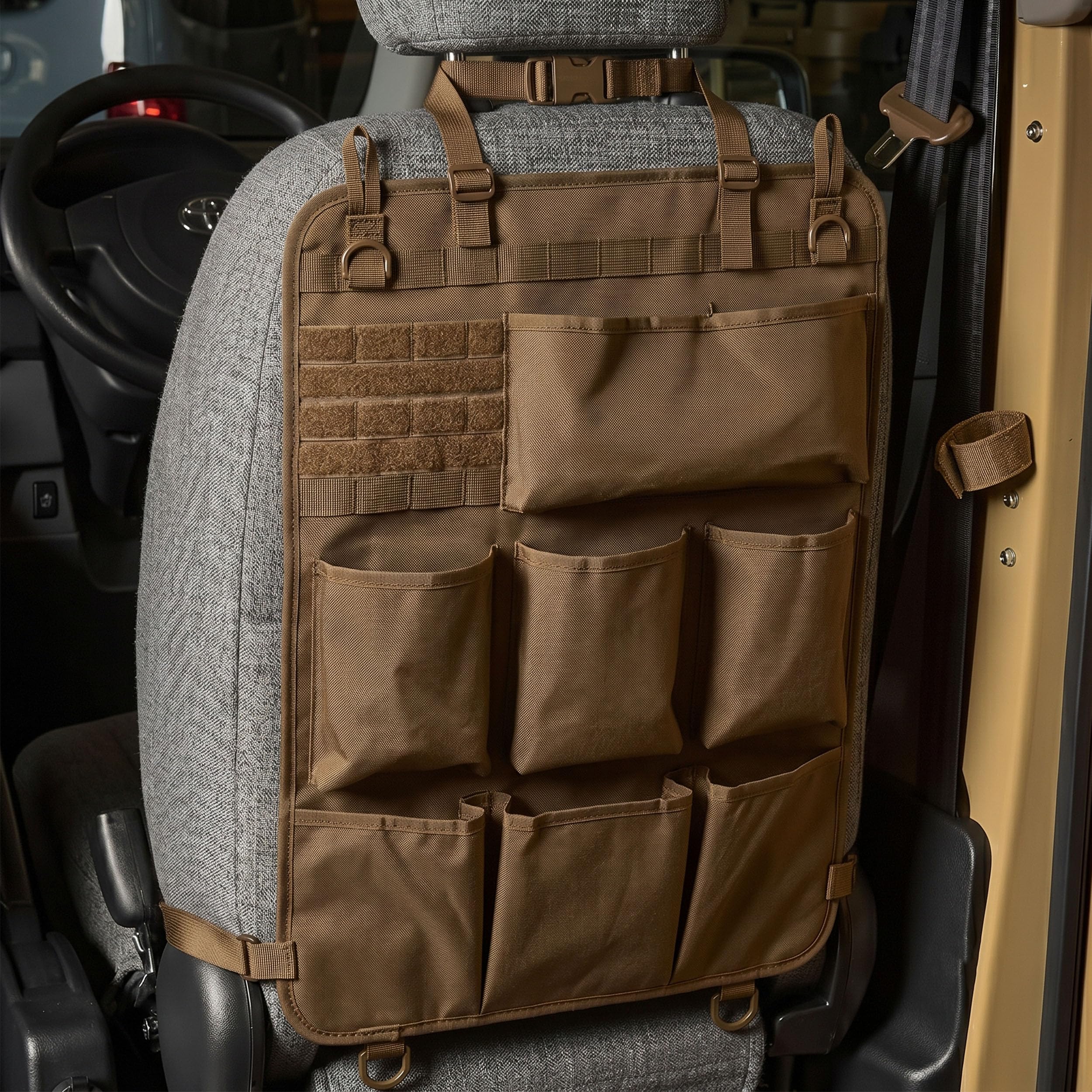 YUMENO シートバックポケット 車用収納 MOLLE対応 後部座席収納 ヘッドレスト収納 小物入れ ティッシュケース 吊り下げ 取付簡単 ブラウン