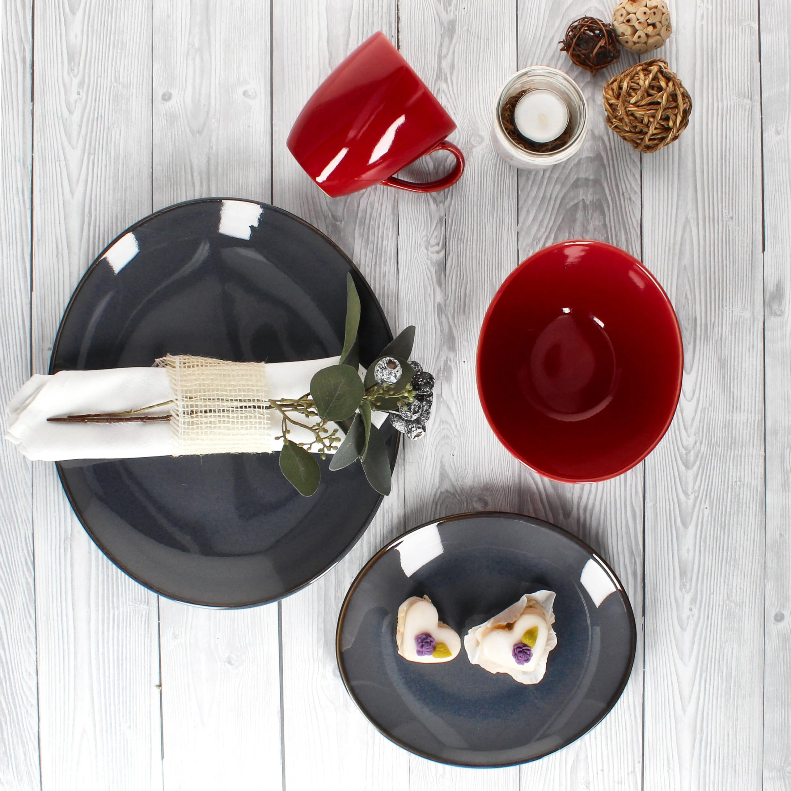 MÄSER Natural Service de table 16 pièces pour 4 personnes bleu et rouge I Service de table en faïence avec 4 tasses à café de 270 ml, bols de 400 ml, assiettes à gâteau et assiettes plates I Petit