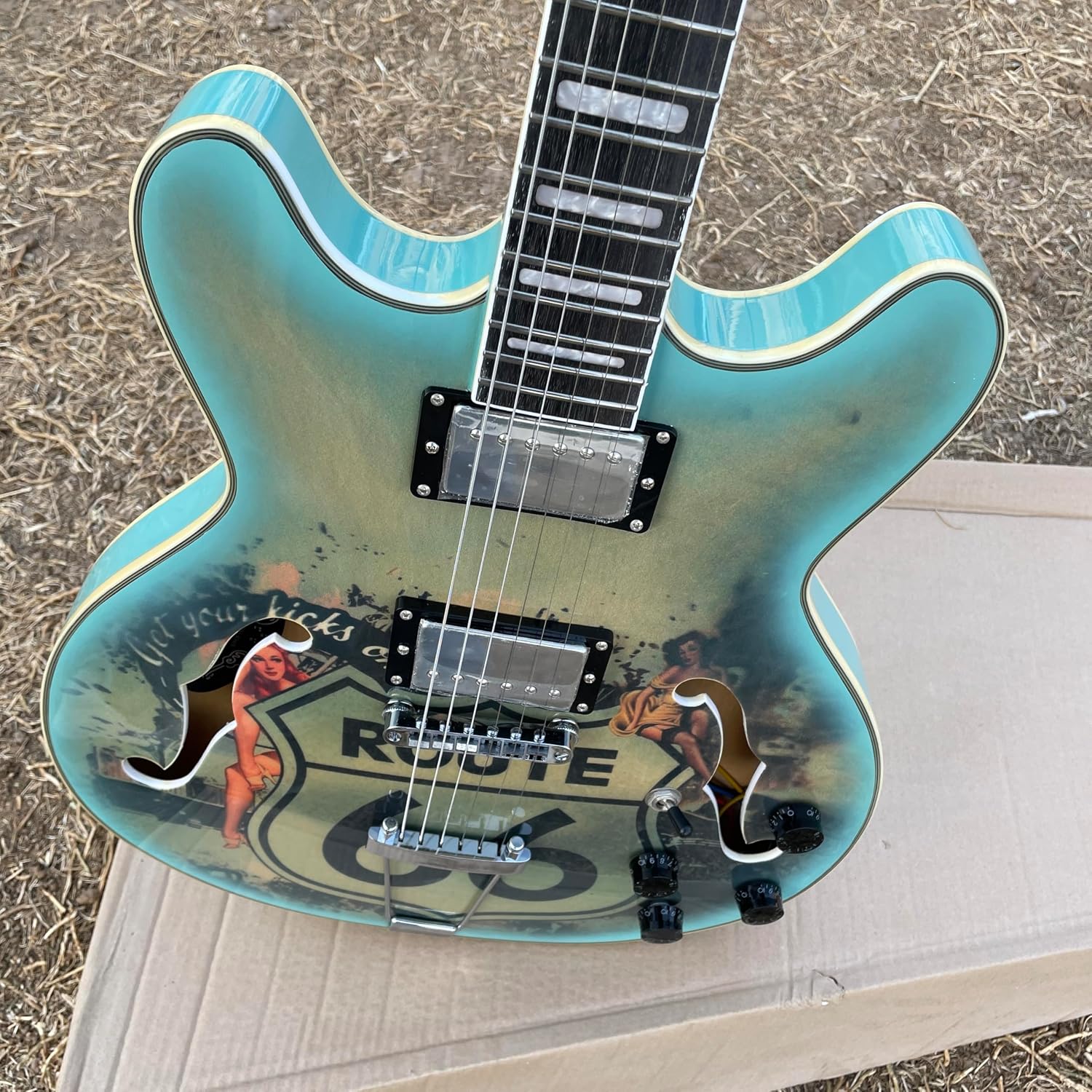 6 strings，Semi-Hollow Electric Guitar