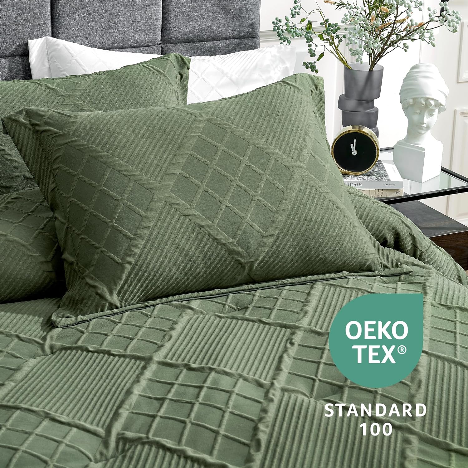 Amélie Home Queen Comforter Set, 3 Piece Green Jacquard Bedding Set with 2 Pillow Cases, Soft Microfiber Diamond Design, Lightweight All-Season for Bedroom & Dorm - Image 4