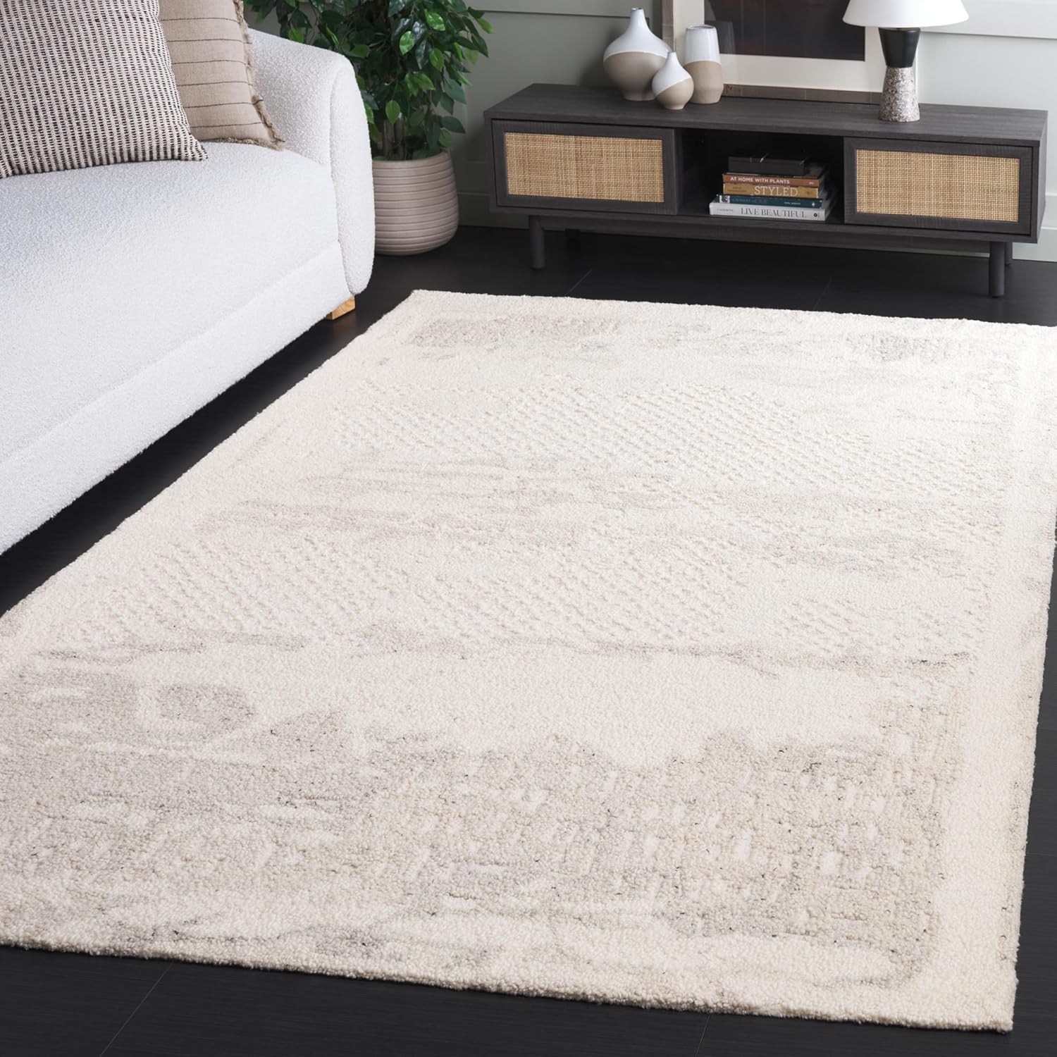 SAFAVIEH Harvest Collection Area Rug - 2'3" x 9' Runner, Ivory & Grey, Handmade Wool, Ideal for Living Room, Hallway, Foyer, Entryway, Bedroom (HVT105A)
