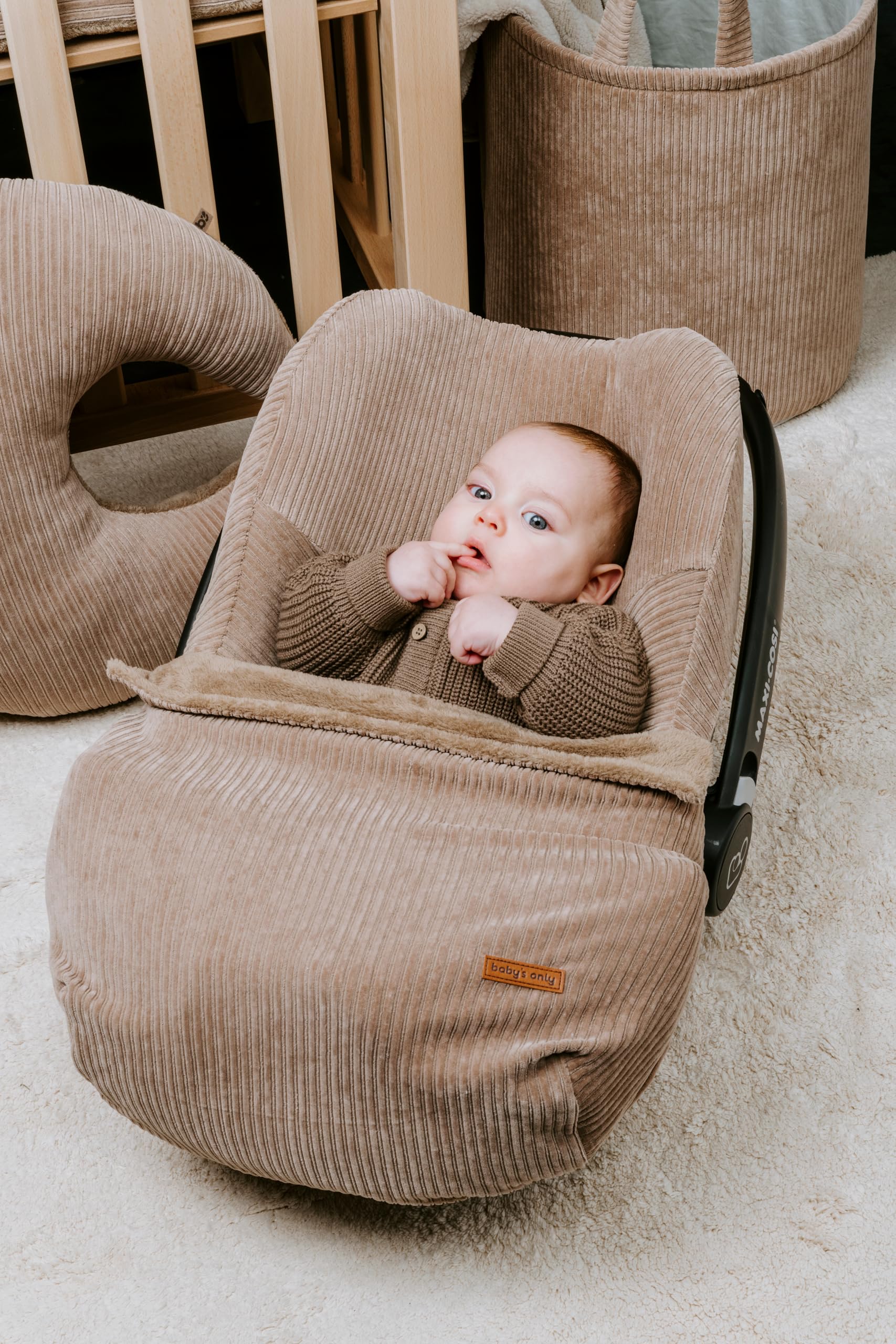 Baby's Only - Babyschalenbezug Sense - Weiche Rib Corduroy - Gruppe 0+ - Maxi Cosi Bezug Babyschale - Schonbezug für Autositz - 5-Punkt-Gurte - Kindersitzbezug für Jungen und Mädchen - Clay