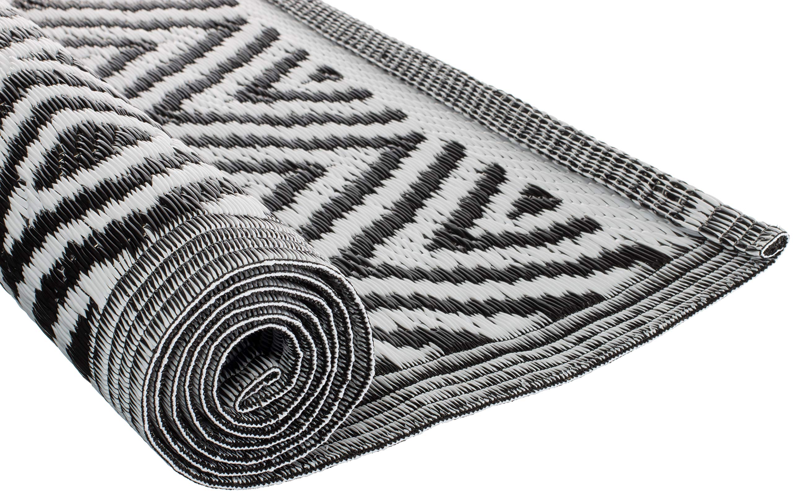 Brandsseller Outdoor Teppich ca. 90x150 cm – Wetterfest & Schimmelresistent – In- & Outdoor Teppich für Garten, Balkon, Terrasse, Camping – Pflegeleicht & Robust Schwarz