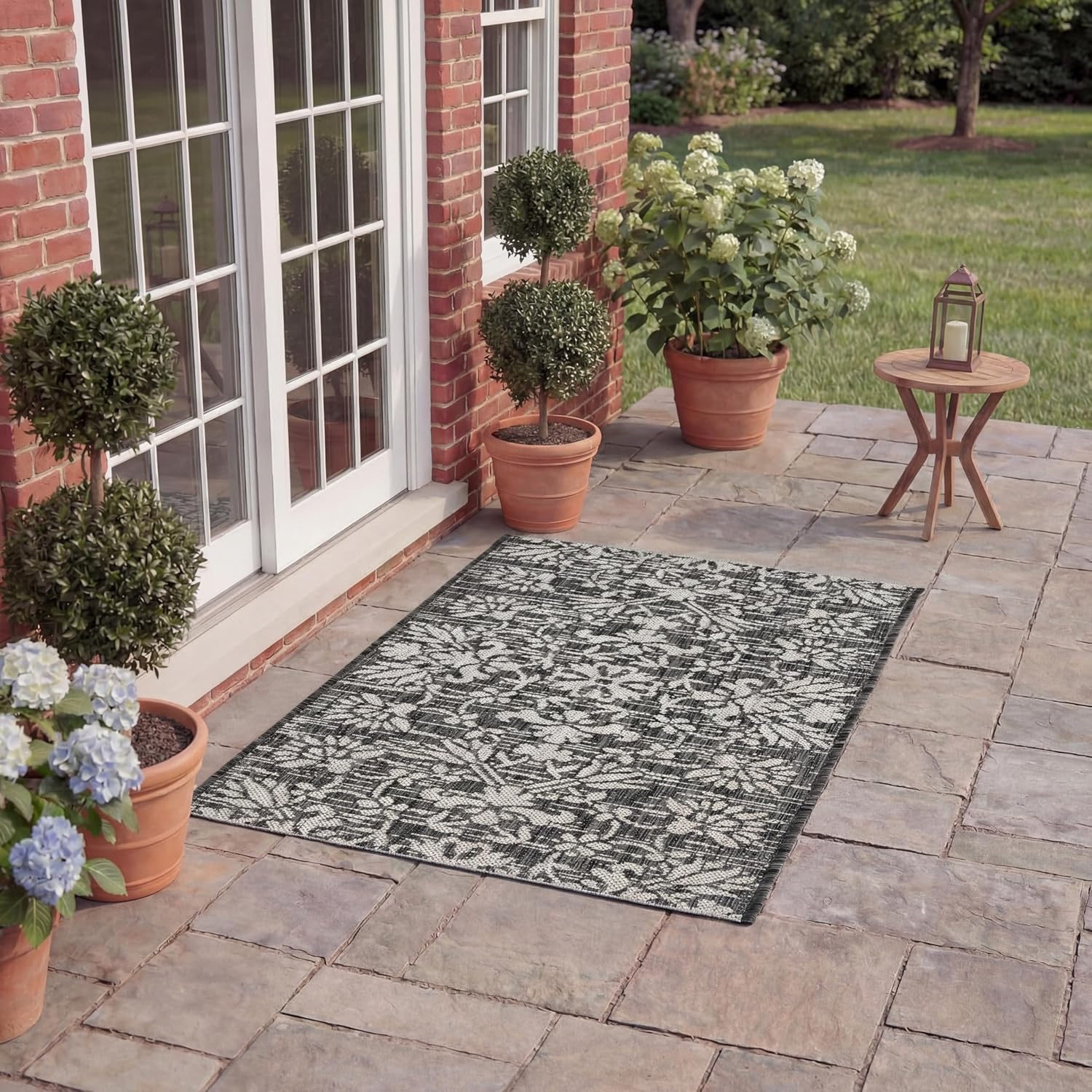 SAFAVIEH Courtyard Collection 2' x 3'7' Black / Grey CY8064 Indoor/ Outdoor Patio Backyard Mudroom Accent Rug