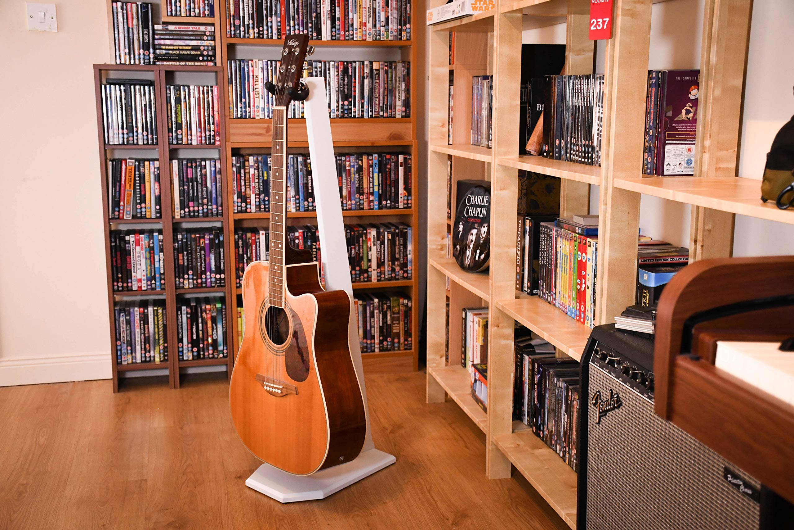 Ruach GS-5 - Supporto in legno per chitarra acustica, elettrica e basso, colore: Bianco