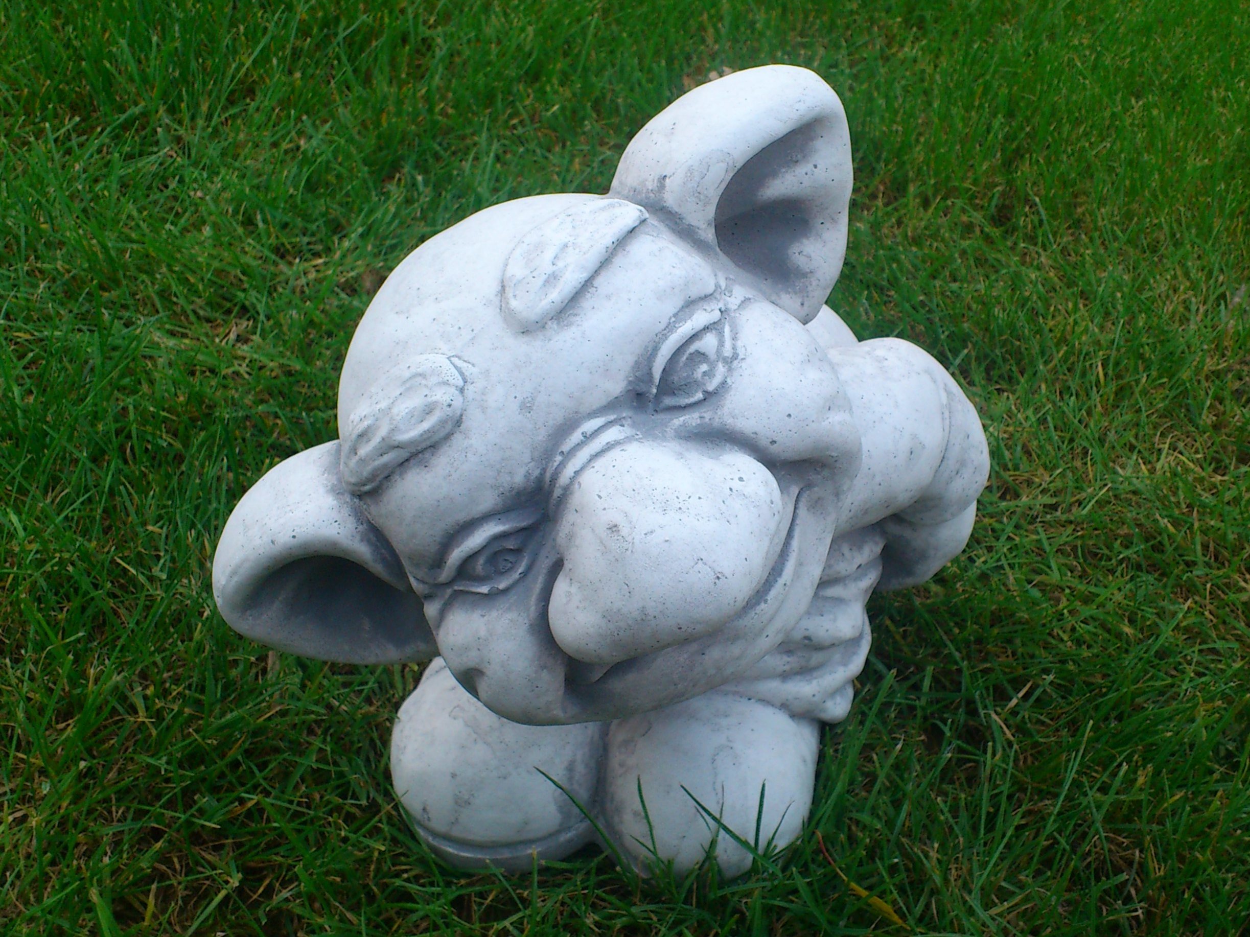 gartendekoparadies.de Lustiger Troll Modell Leck Mich, Figur aus Steinguss Frostsicher für den Außenbereich, Höhe 24 cm, Grau, 8 kg