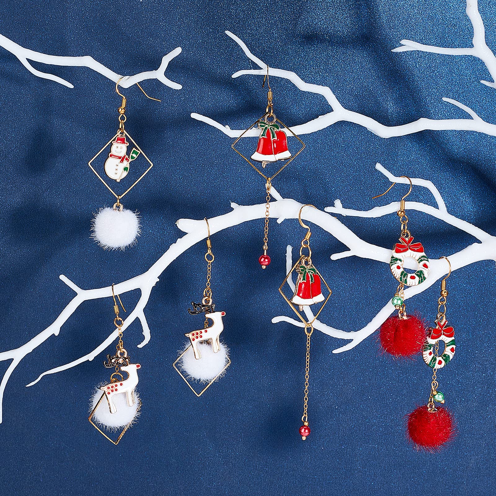 SUNNYCLUE Kit Fai Da Te 10 Paia Orecchini Natalizi | Con Pompon Peluche, Pendenti Renna E Albero Di Natale Smaltati, Scatola Regalo