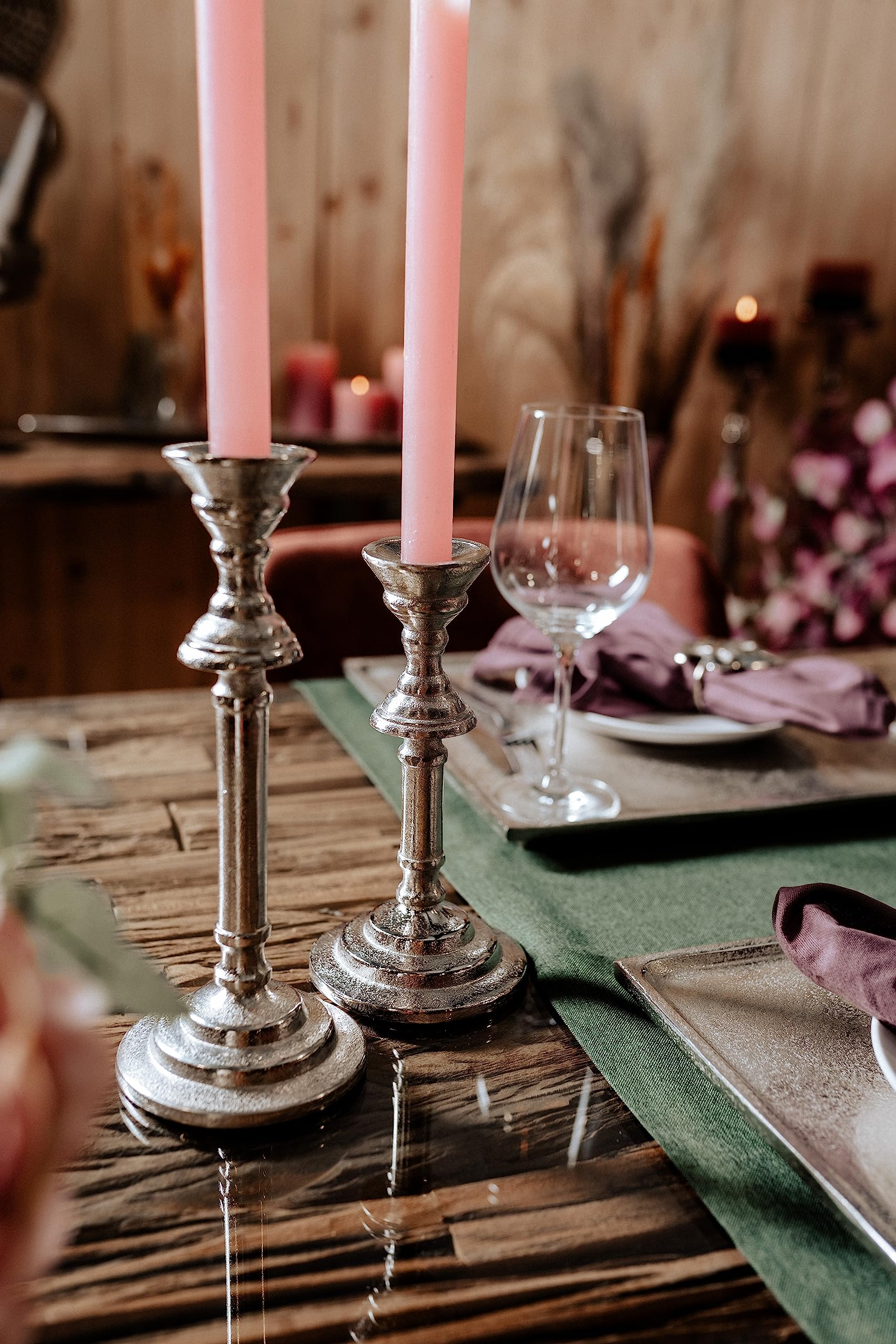2er Set Kerzenständer Kerzenhalter Aluminium Silber Deko - Kerzenleuchter Modern für Stabkerzen - Tischdeko Hochzeit - Dekoration Wohnzimmer - H 21 und 26cm