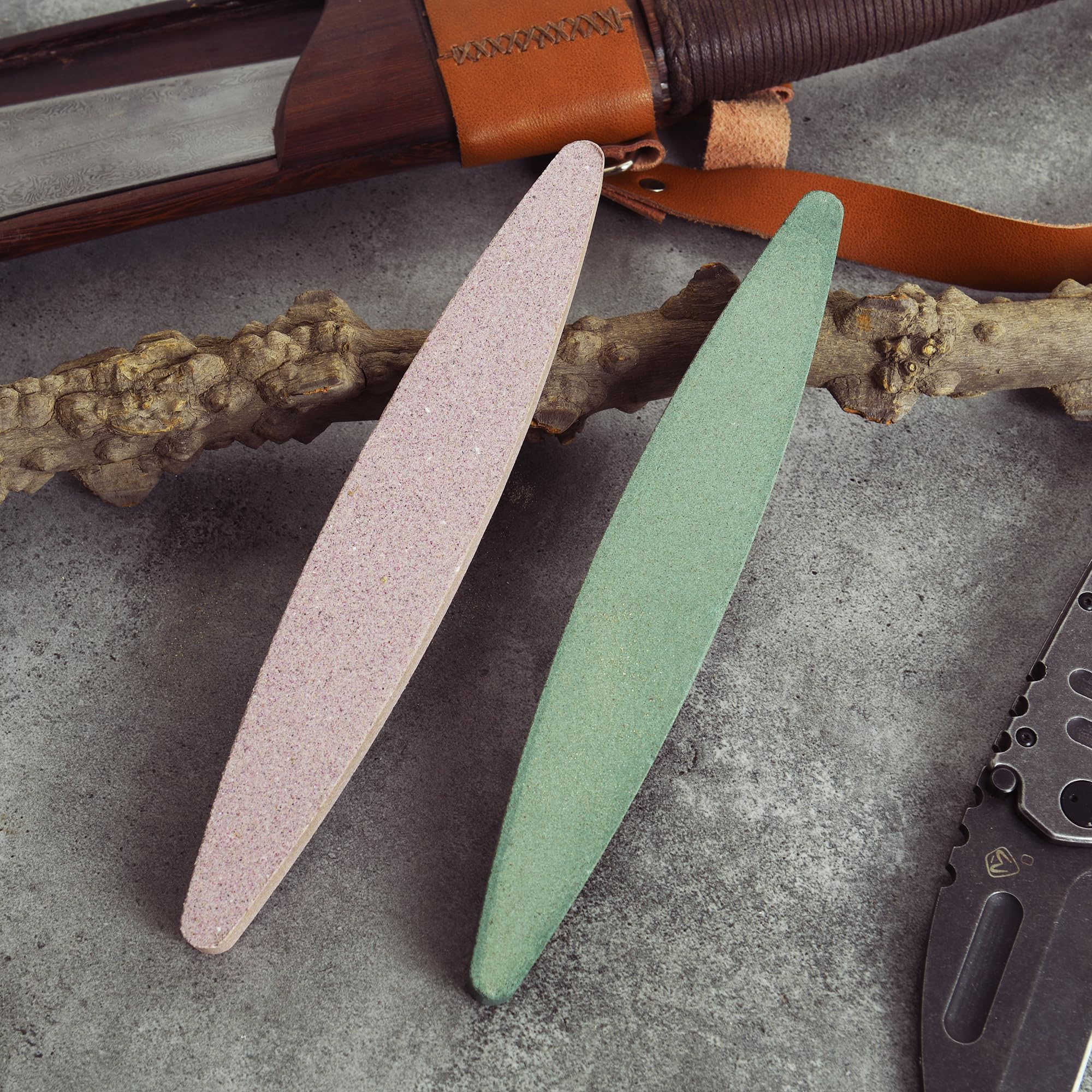 Pietra per Affilare Grinta 180, Fusiforme Affilatrice per Coltelli 23 cm, Affilatura Pietra per Attrezzi da Giardino Coltelli da Cucina Scalpelli Asce (Rosa)