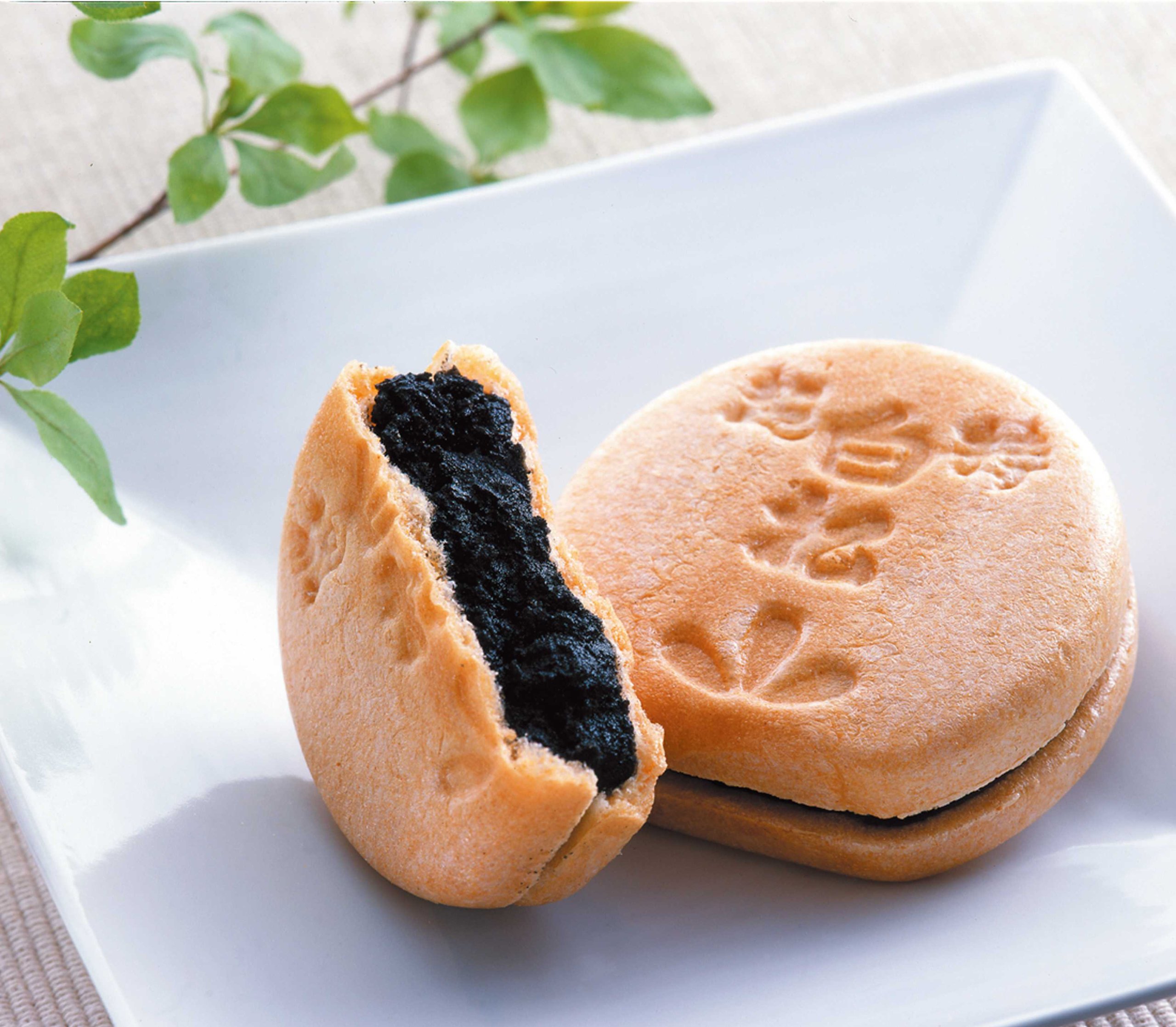 Amazon | 白松がモナカ 中型／胡麻 10個入 | 白松がモナカ本舗【12