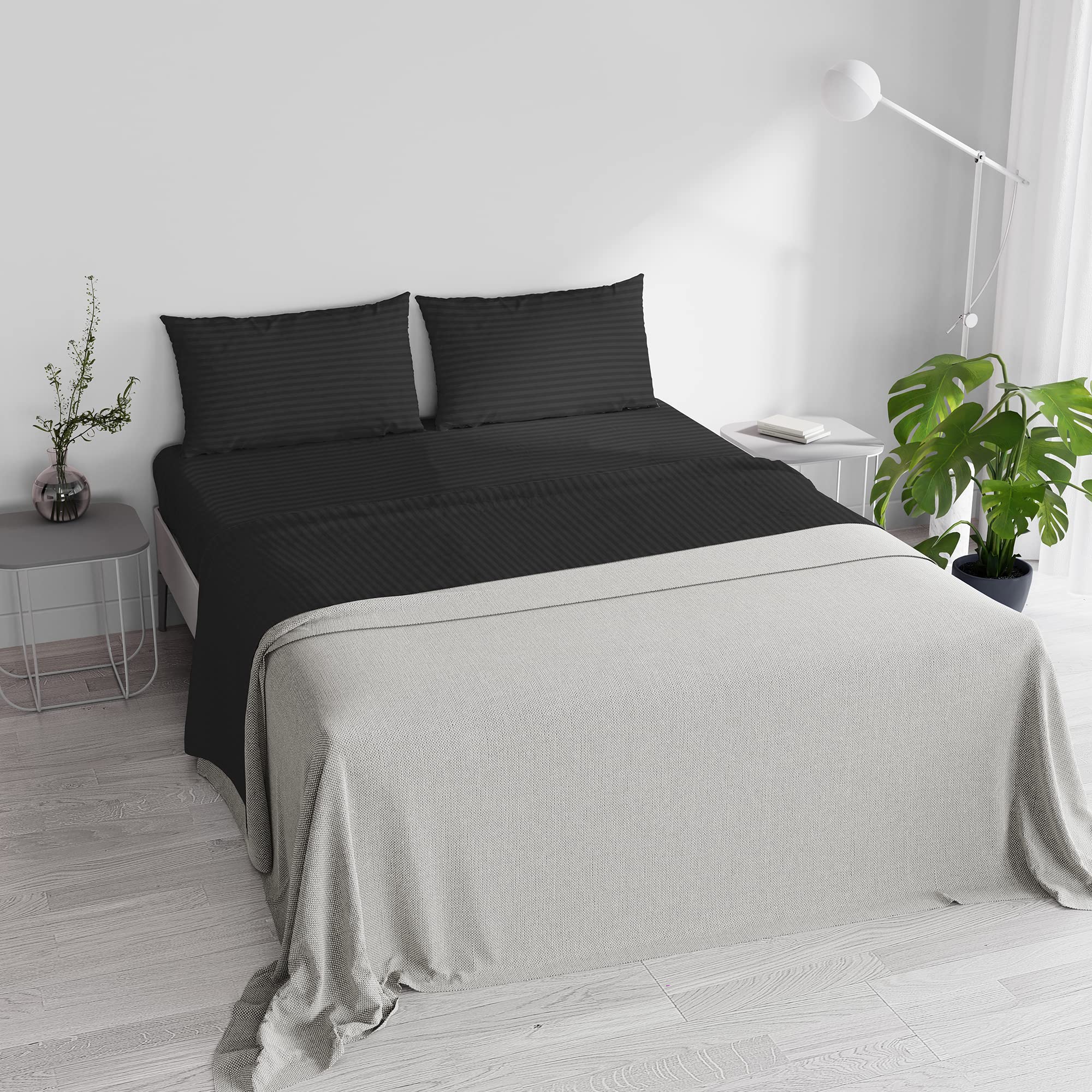 طقم لحاف سرير بتصميم مخطط من الستان , مزدوج, اسود، بوليستر، سادة، من  ايتاليان بيد لينين: اشتري اون لاين بأفضل الاسعار في السعودية - سوق.كوم الان  اصبحت امازون السعودية