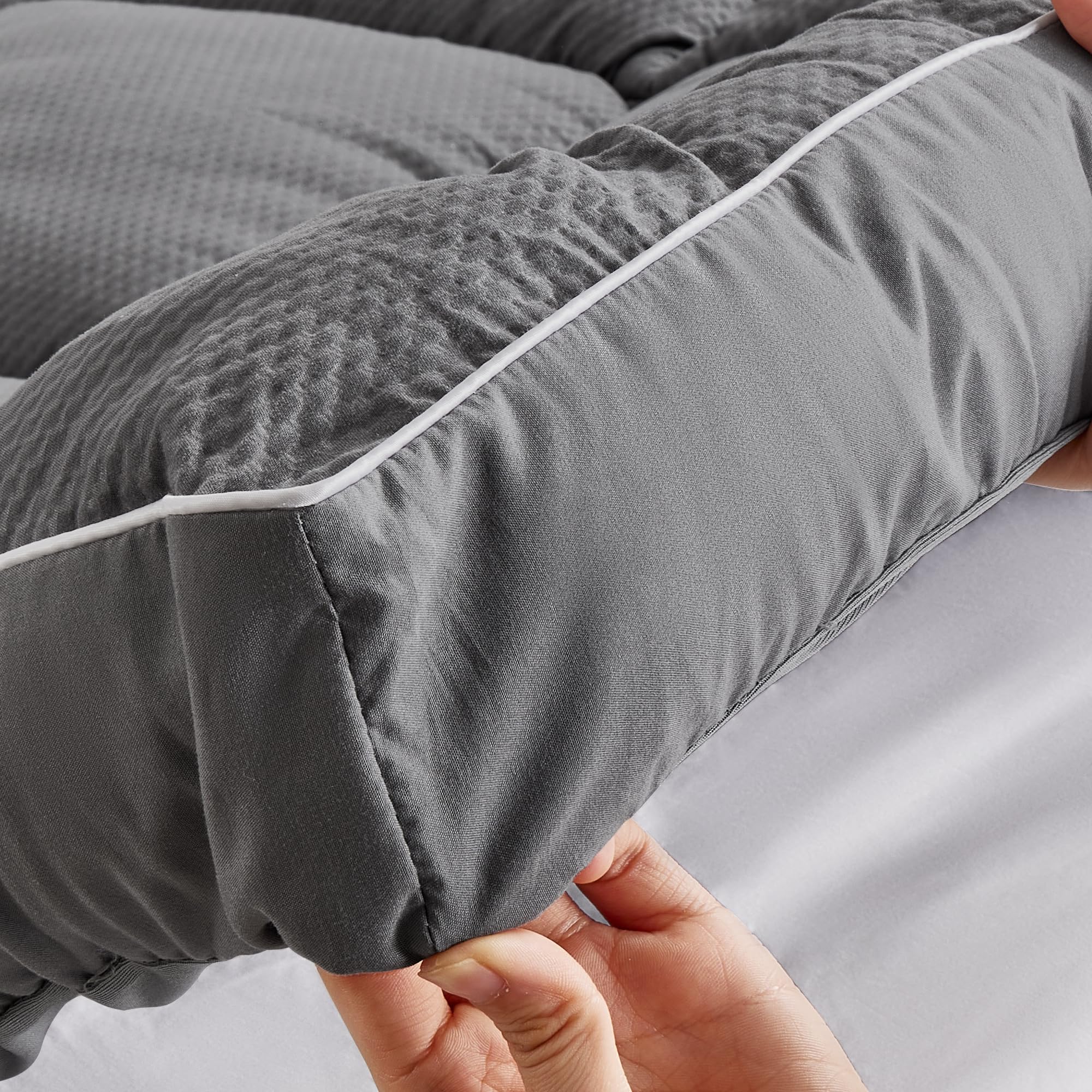 SONIVE Cubrecolchón con parte superior acolchada, ultra grueso, esponjoso, suave, transpirable, silencioso, calidad de hotel con relleno alternativo de 1000 g/m², color gris, tamaño King