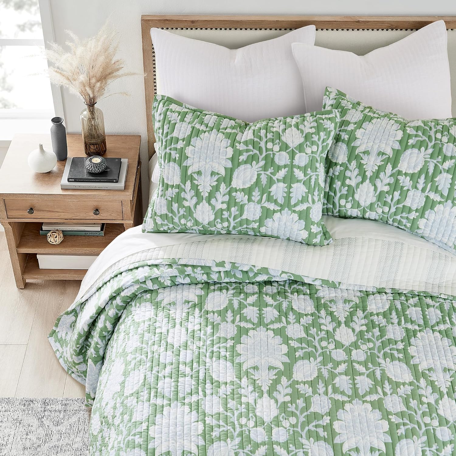Levtex Home - Evelyn Jacobean Floral Quilt Set - Full/Queen Quilt and Two Standard Shams - Jacobean Floral - Green, Blue, White - Quilt (92x96in.) and Shams (20x26in.) - Reversible - Rayon/Cotton