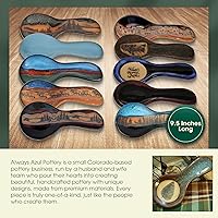 Vista 1 de ALWAYS AZUL POTTERY Soporte de cuchara de 9.5 pulgadas de largo en diseño de alce 3 y esmalte Moonscape – Accesorios de utensilios de cocina