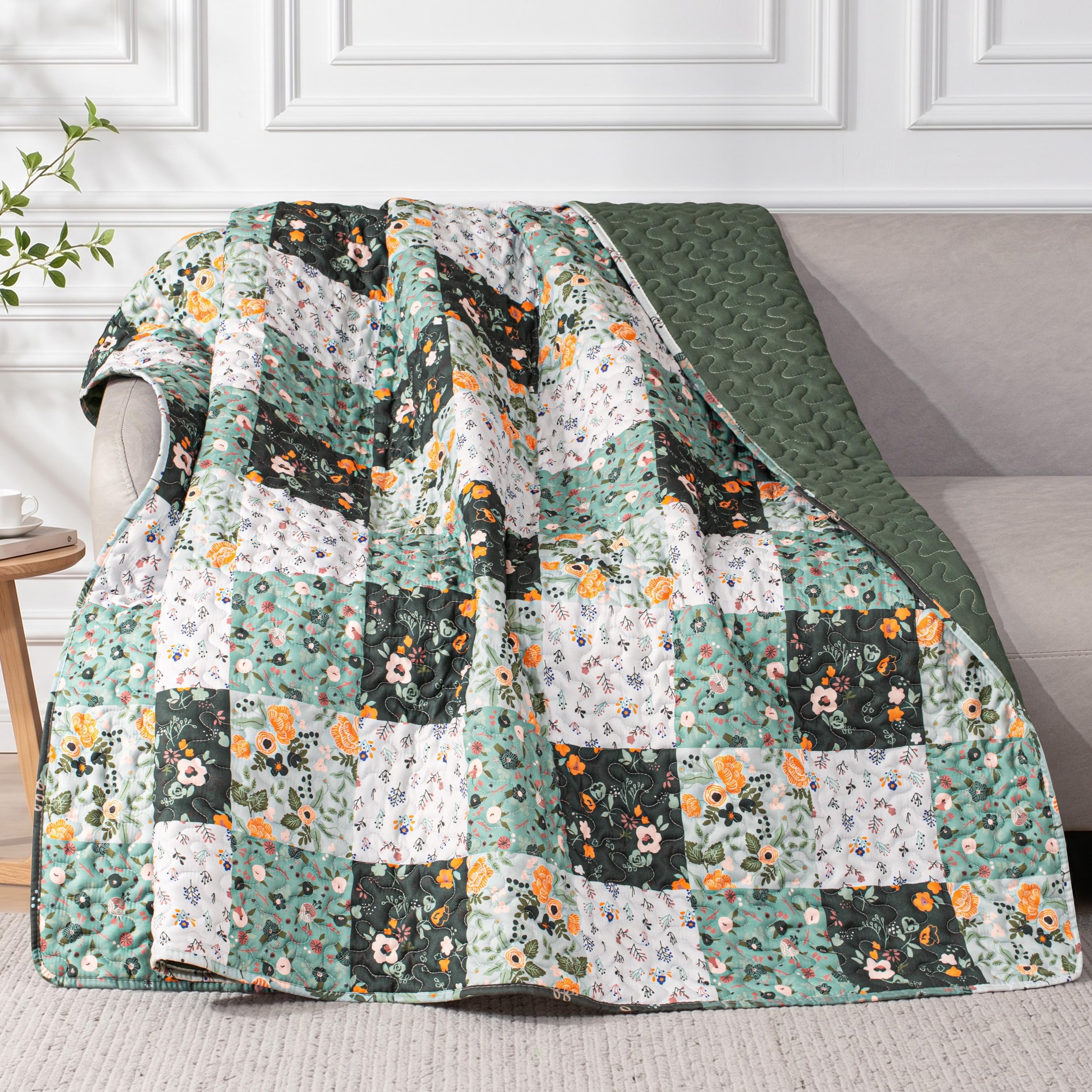 Exclusivo Mezcla Reversible Boho Quilted Throw Blanket, 50"x 60"