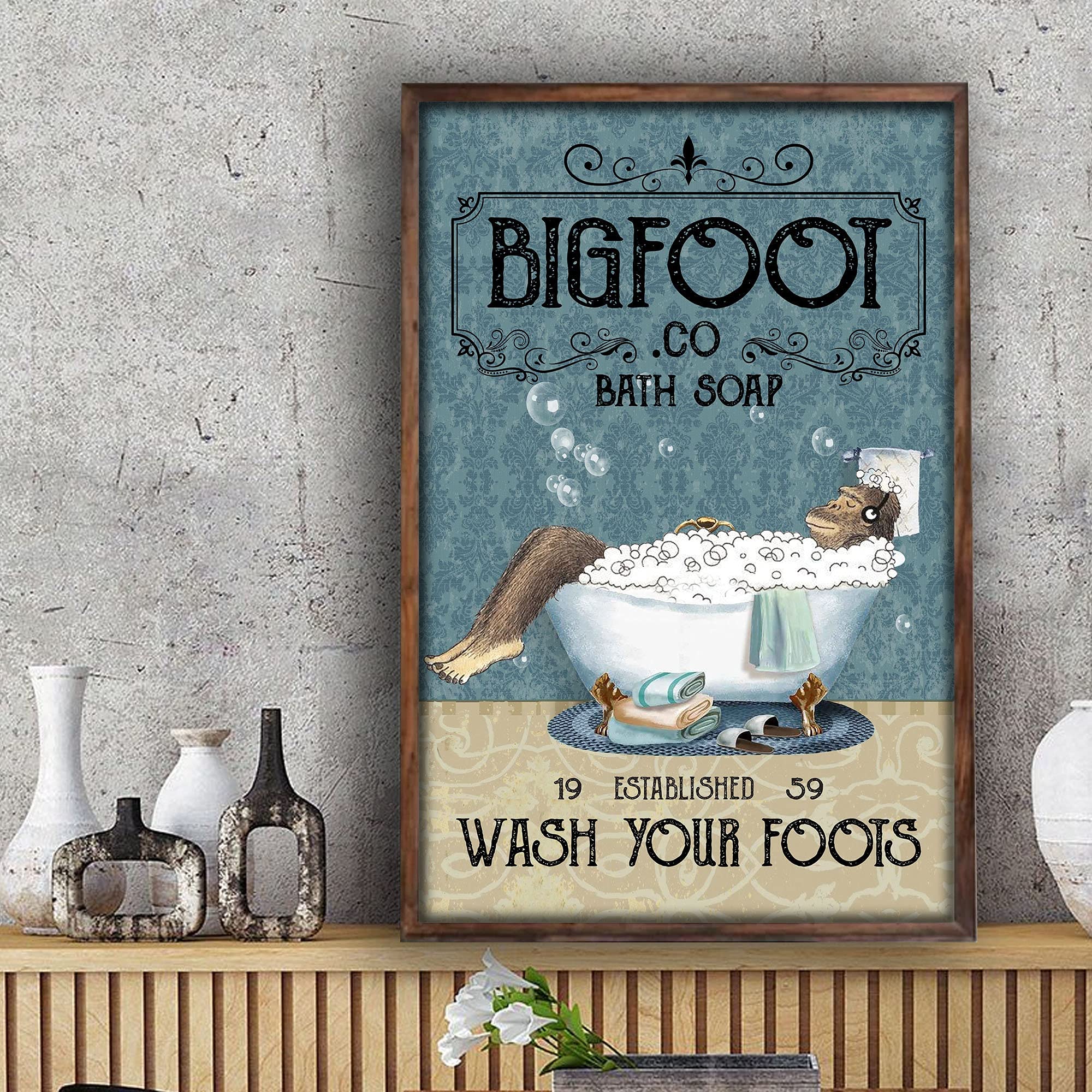 HOUVSSEN Sasquatch Bigfoot Wash Your Foots Funny Poster Bathroom Restroom Home Living Decor Wall Poster Metal Tin Signs 8x12 Inch Tin Sign/Poster Metal