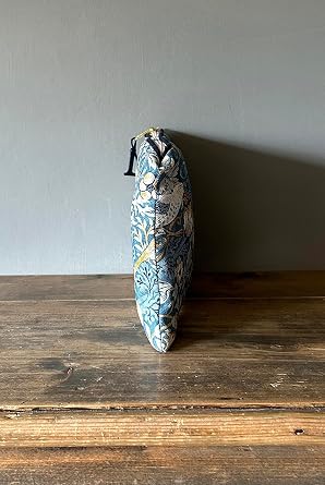 Vagabond Bags Ltd William Morris Strawberry Thief Large Cosmetic Bag,Blue,25cm x 17cm x 1.5cm