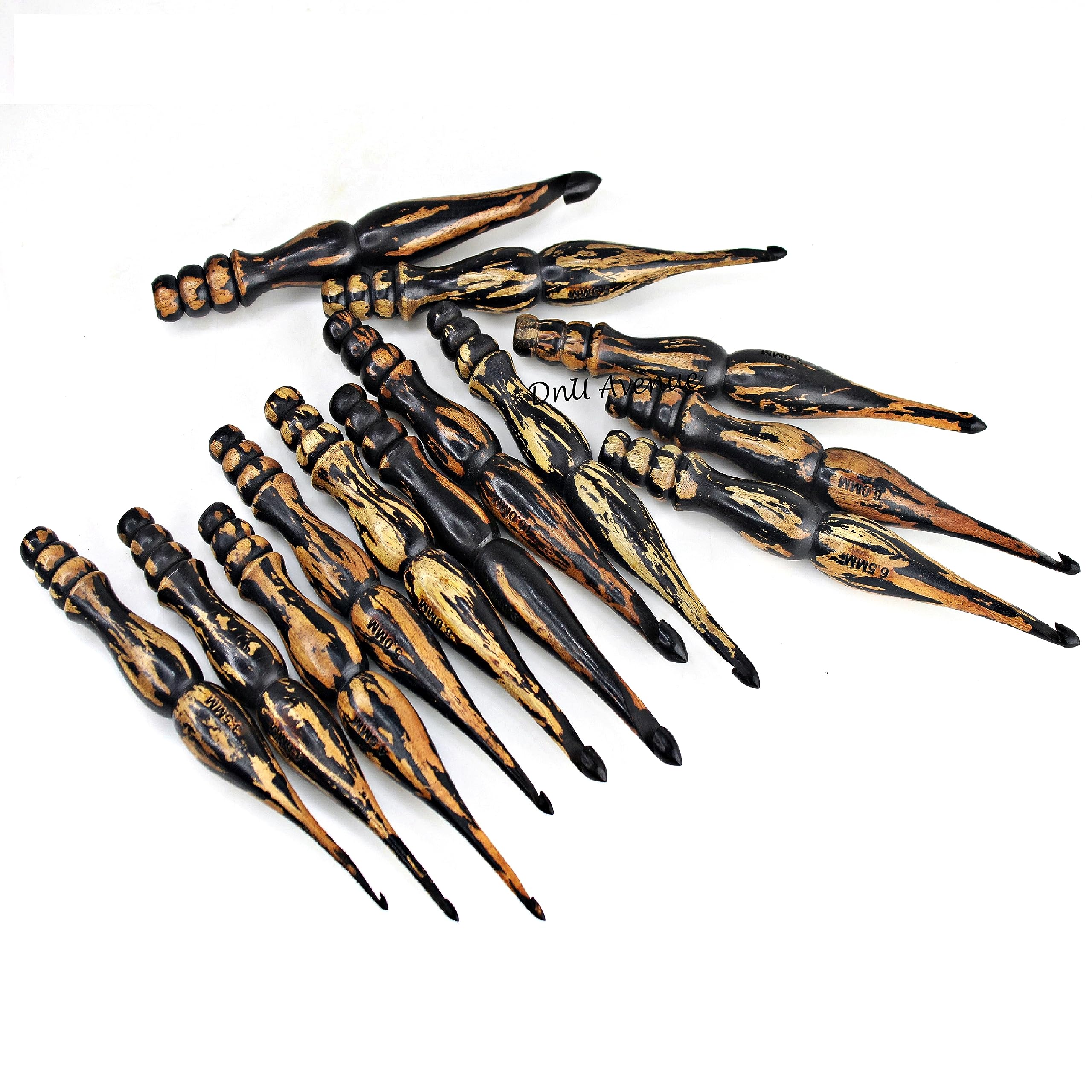 13-teiliges Häkelnadel-Set aus Holz, Größen 3,5 mm bis 12 mm, glatte handgefertigte Bambus-Häkelnadeln für Garn, ergonomische, leichte Strick- und Häkelwerkzeuge für Anfänger und Experten