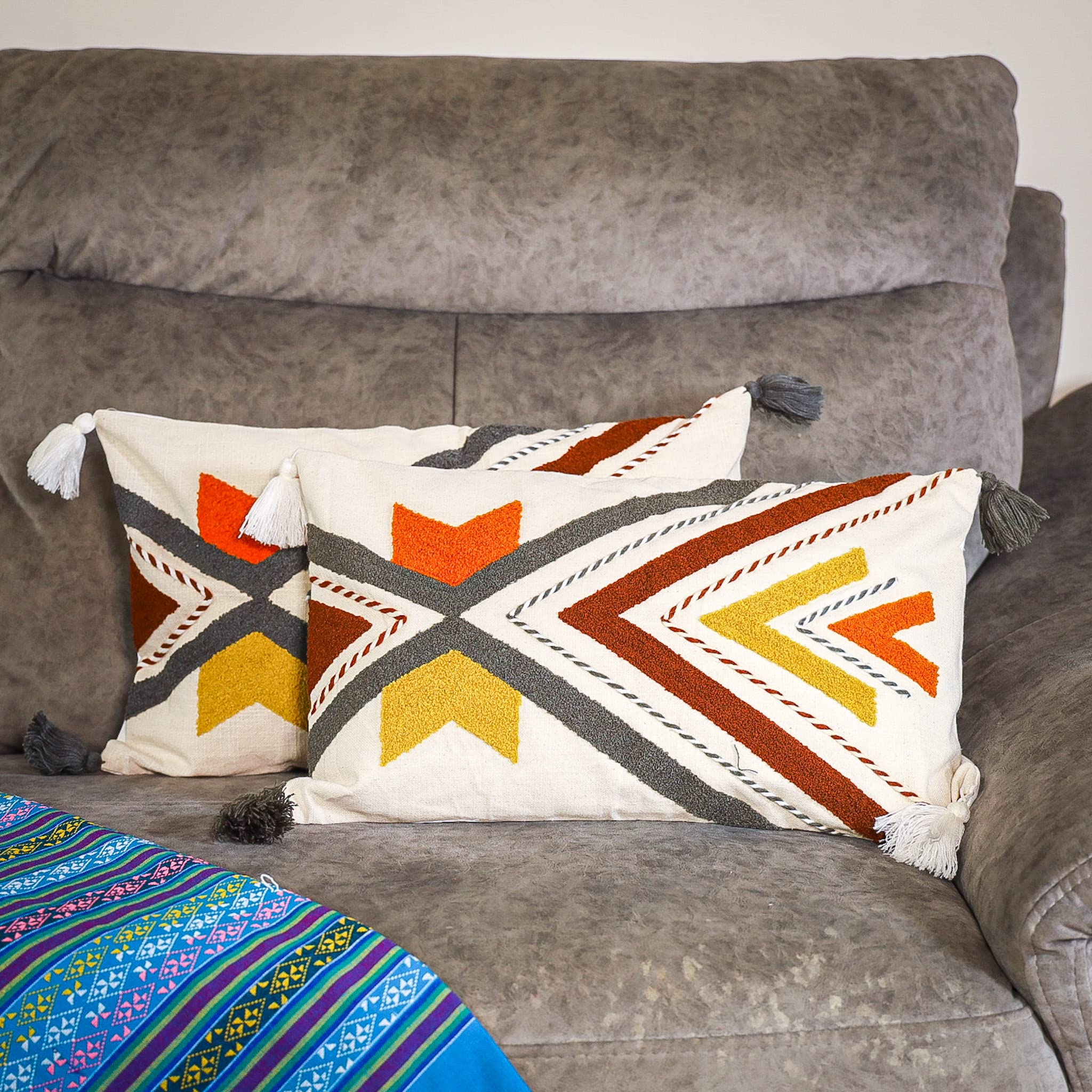 Aarudh Linen Embroidered Cushion Covers (18 x 12 Inch, MulticolorAarudh_CC_010_Dup_Pack of 2) 3