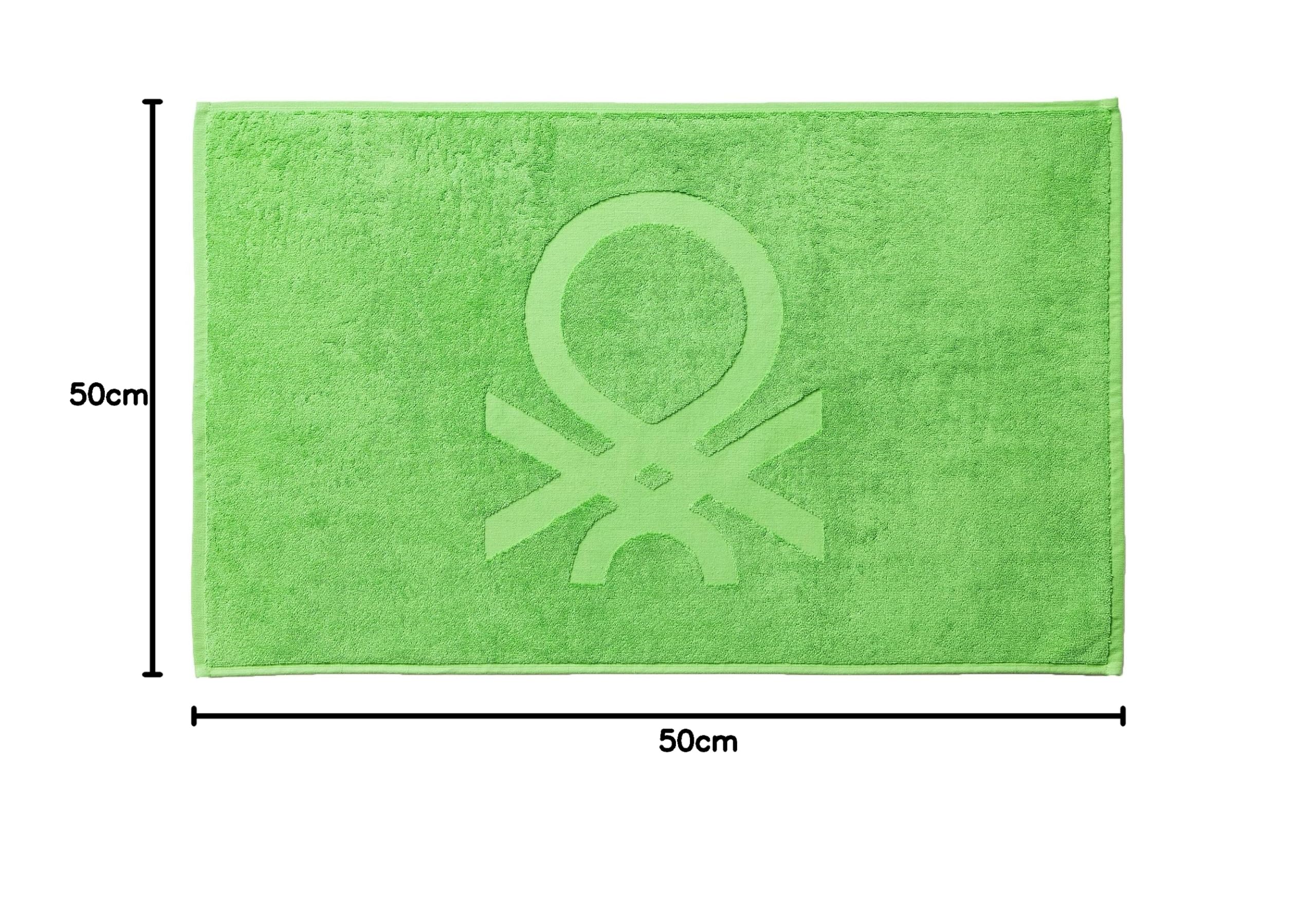 UNITED COLORS OF BENETTON. Set di Biancheria Benetton Verde: 2 x Accappatoio M/L 360, Set di 2 Asciugamani (50 x 30 cm + 90 x 50 cm) 450, Tappeto da Bagno 50 x 80 cm 750 gsm, 100% Cotone, 5 unità