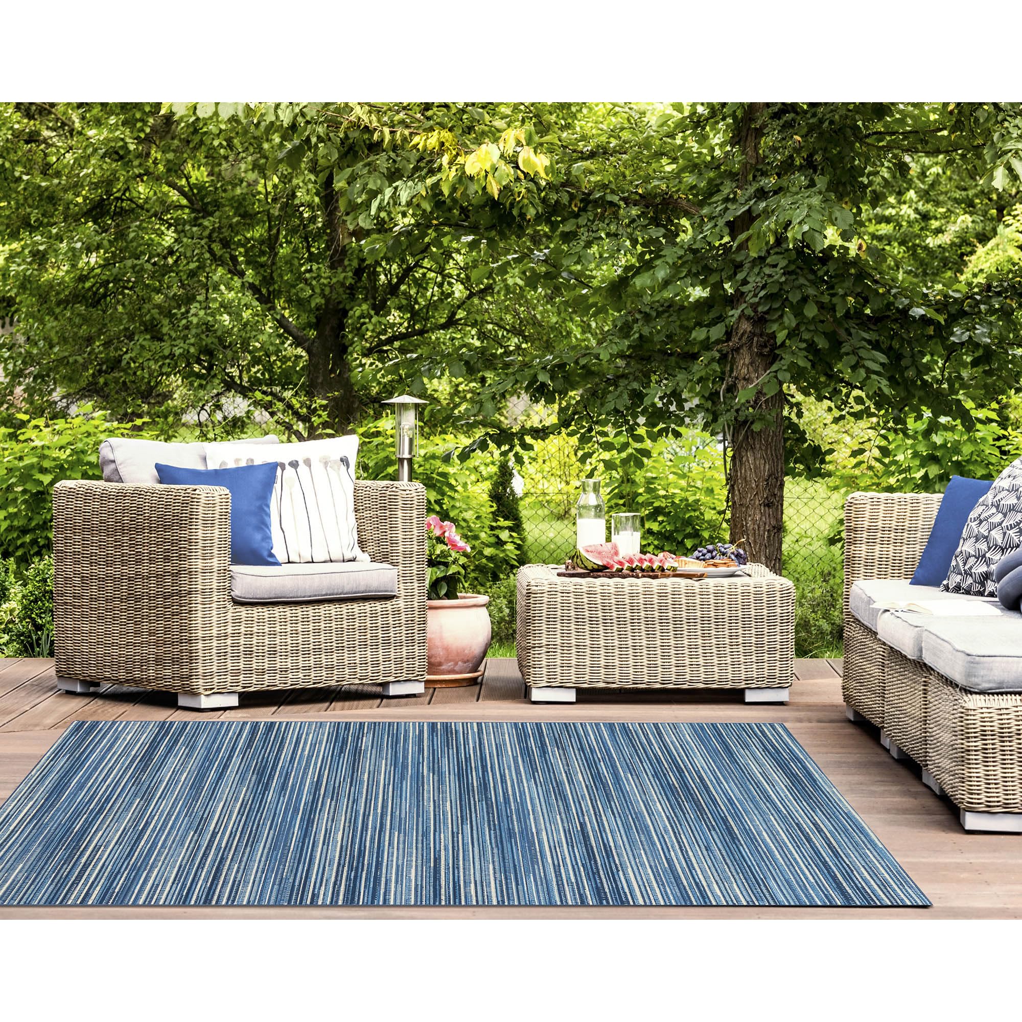 Liora Manne Marina Low Profile Durable Indoor/Outdoor Woven Rug- Stripes China Blue 3'3" x 4'11"