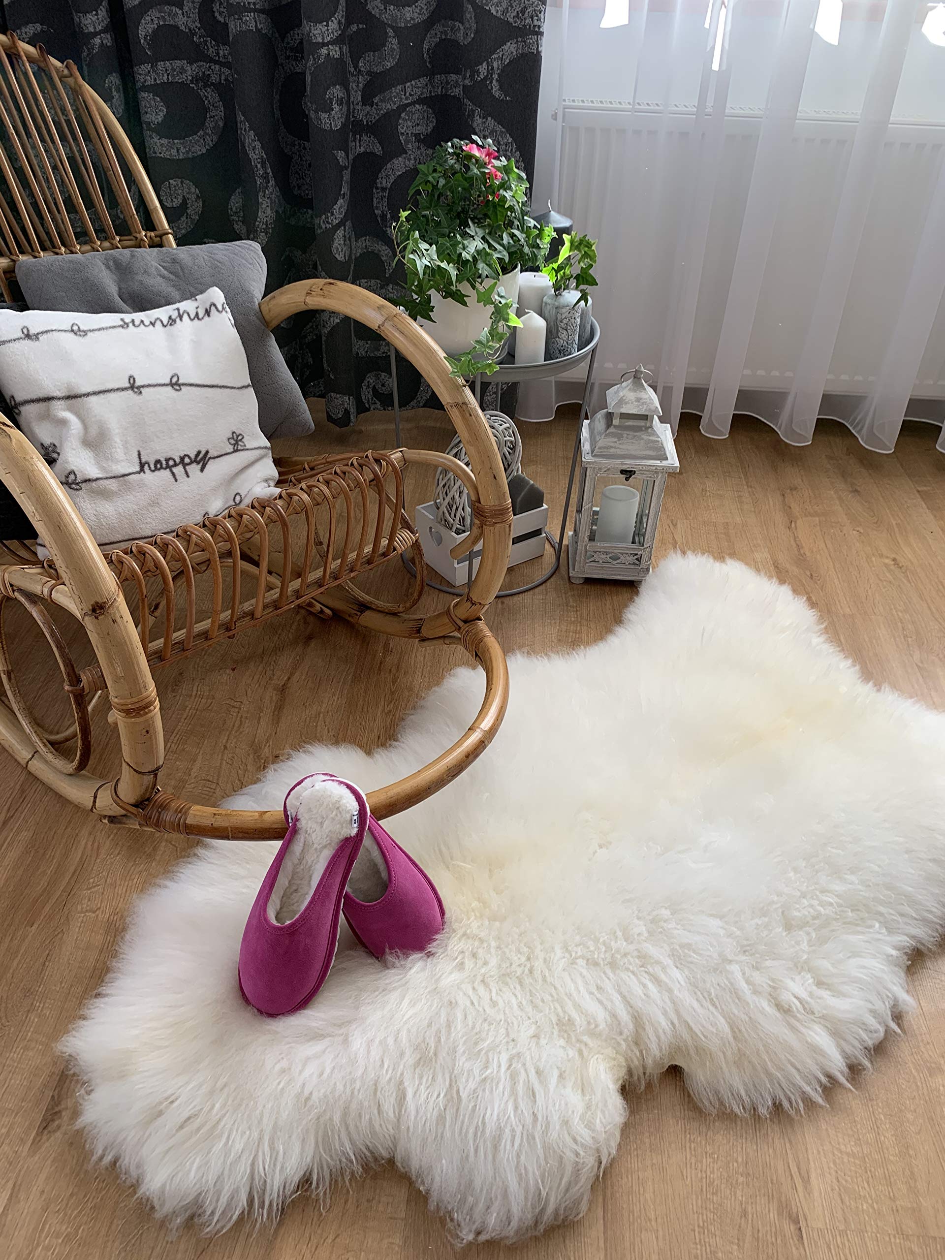 Peau d'agneau véritable non cisaillée Grand – Poils longs denses en peau de mouton véritable jusqu'à 10 cm – Tapis de cheminée, couverture en peau de mouton – Blanc