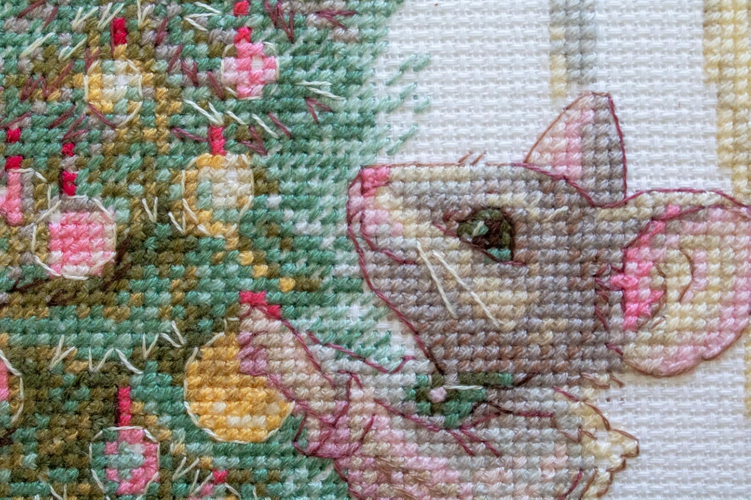 Aine - Merry Mouse A1026, Christmas Cross Stitch Kits 6" x8¼, Festive Cross Stitch Kits for Beginners & Advanced, Crossstitching Kit Adult, Animals Embroidery Counted Stitching Kit