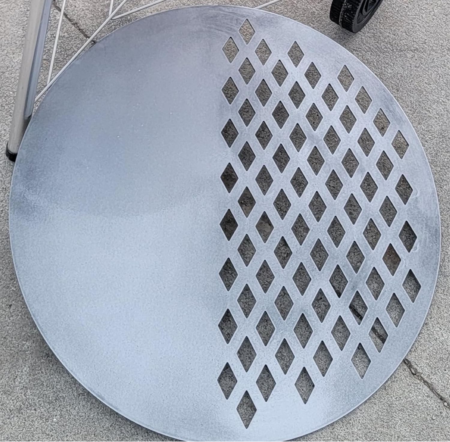 Outfitter's Edge™ 21.5" Round Charcoal Grill Grate/Griddle Insert