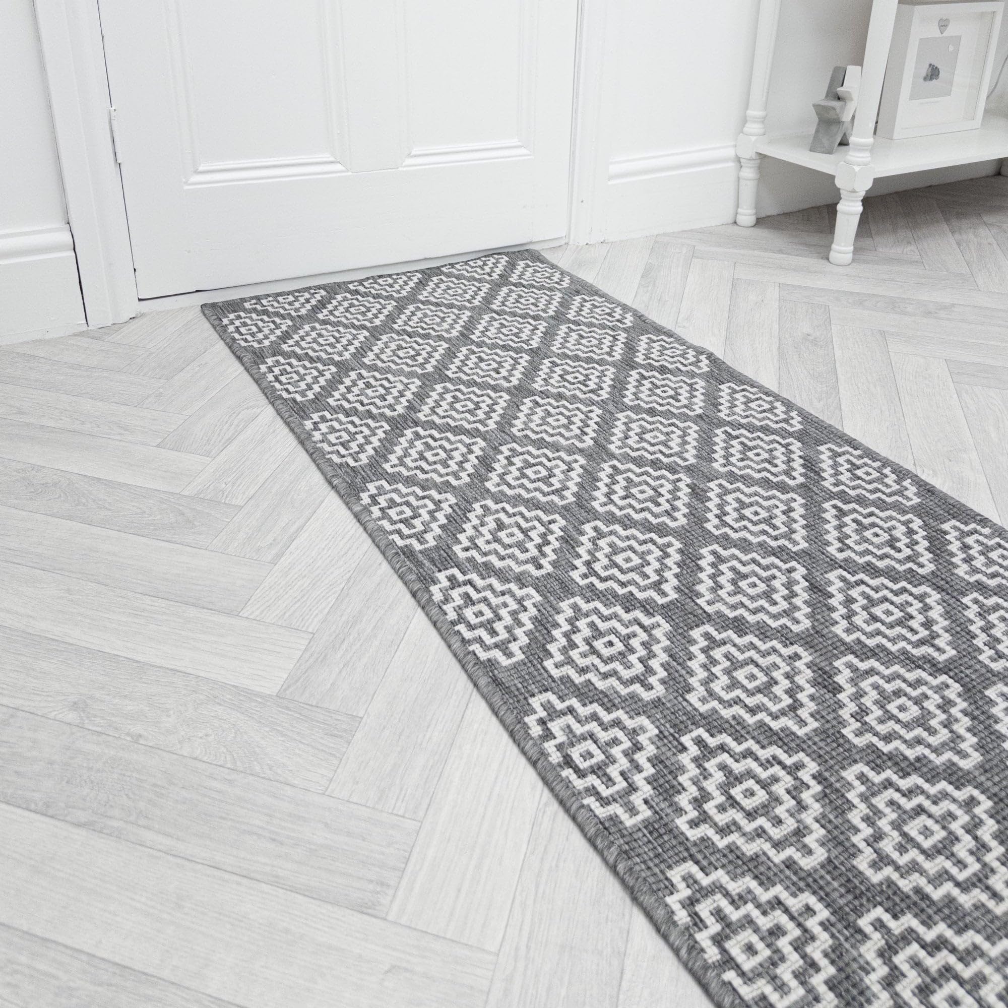 runrug Indoor/Outdoor Hallway Runner Rug - Waterproof Reversible Carpet for Hall, Patios & Garden - Stain-Resistant, Durable & Pet-Friendly - 390cm x 60cm - 2mm Thick - Olmec, Grey