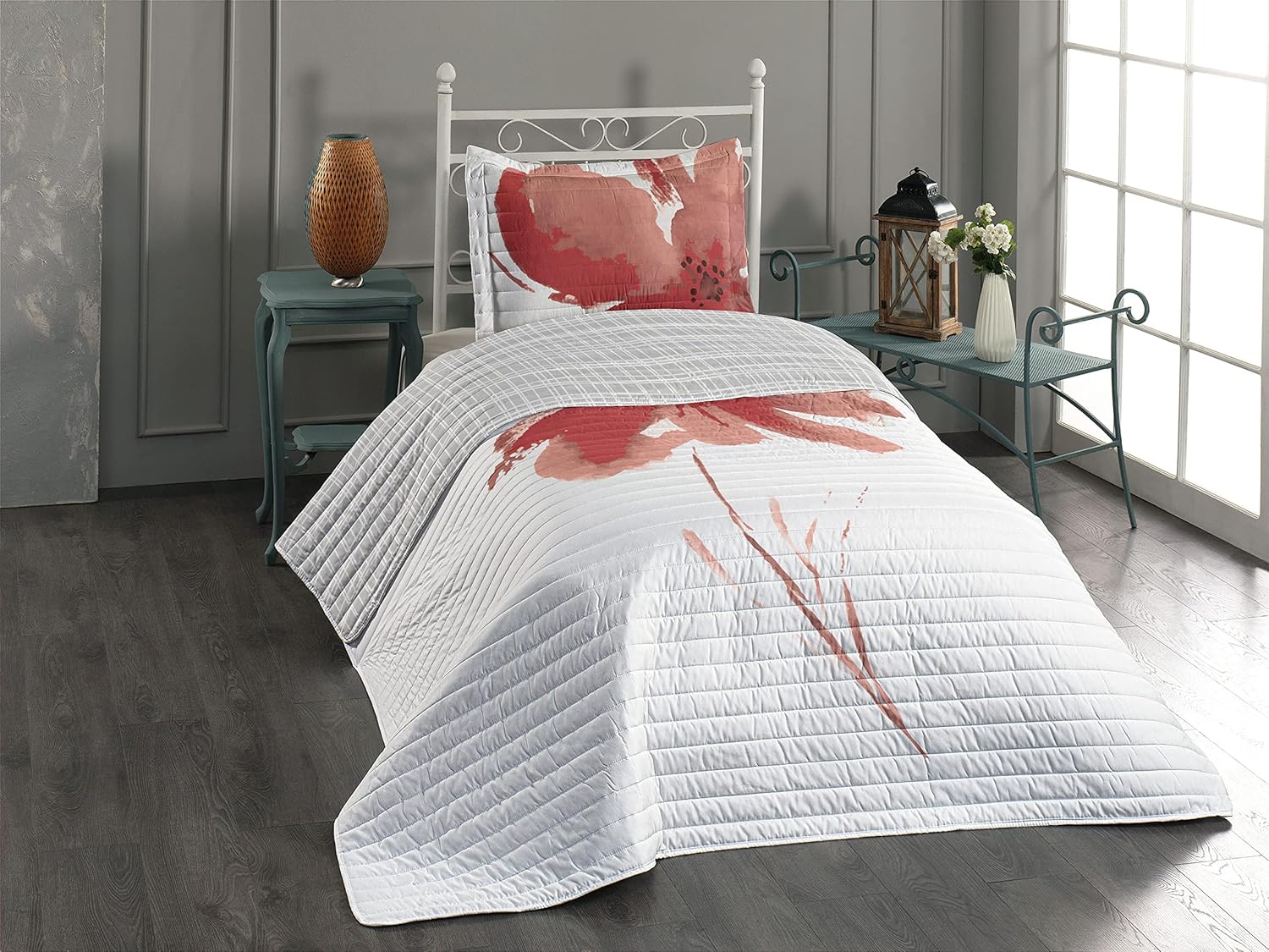 Ambesonne Watercolor Flower Reversible Bedspread Set
