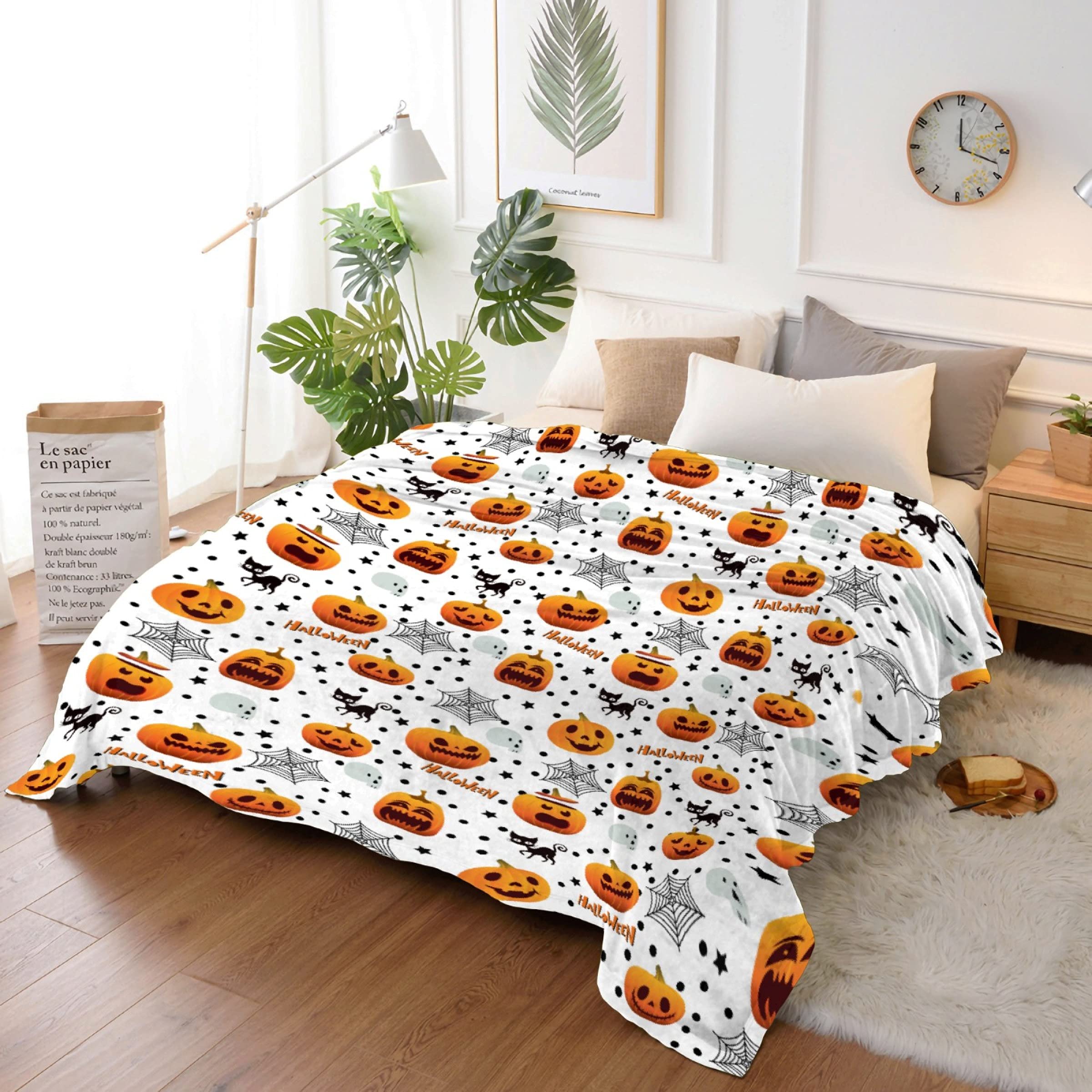 Halloween Pumpkin Blanket Soft Blankets and Throws Flannel Cozy Lightweight Quilt Best Gift Perfect for Bed Sofa Couch-50 x40 Small for Kids