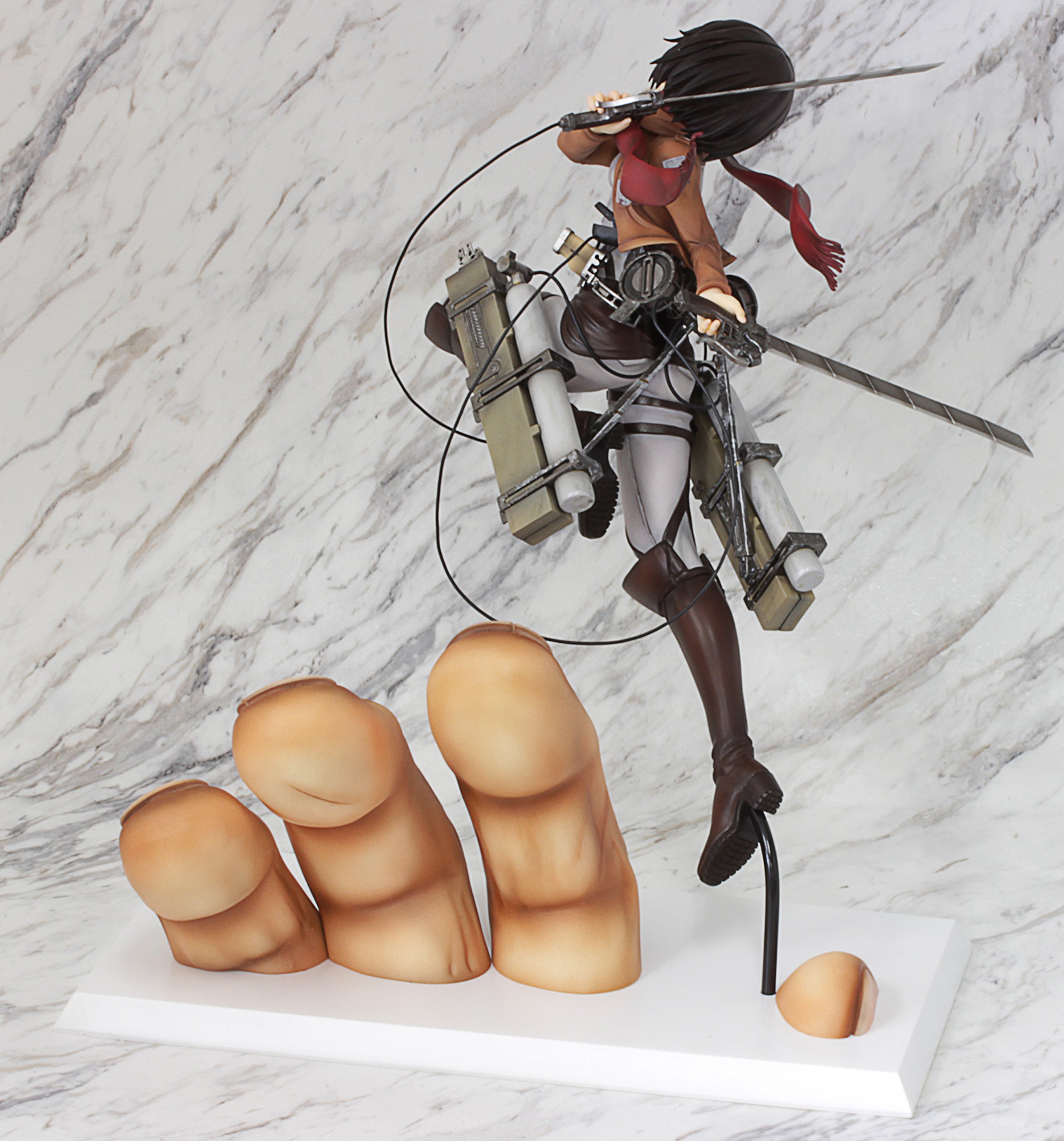 プルクラ 進撃の巨人ミカサ アッカーマン1/7フィギュア Amazon.co.jp: 進撃の巨人 ミカサ・アッカーマン 1/7スケール PVC製