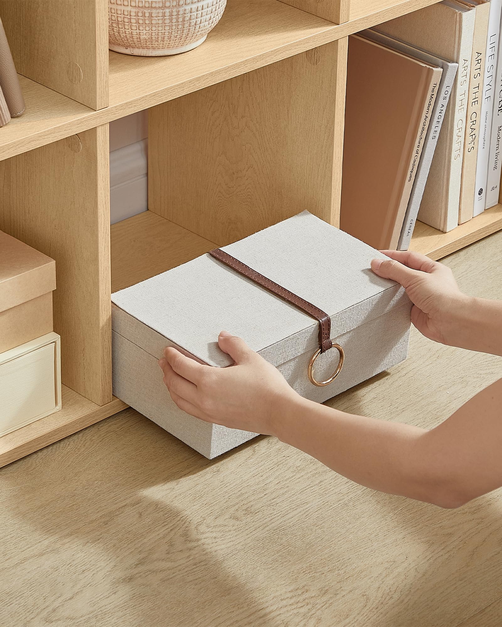 VASAGLE Boekenkast met 10 vakken, rek met open vakken, opbergkast, voor decoratie, fotolijsten, woonkamer, slaapkamer, kantoor, 29 x 129,5 x 129,5 cm, rustiek bruin LBC10BX