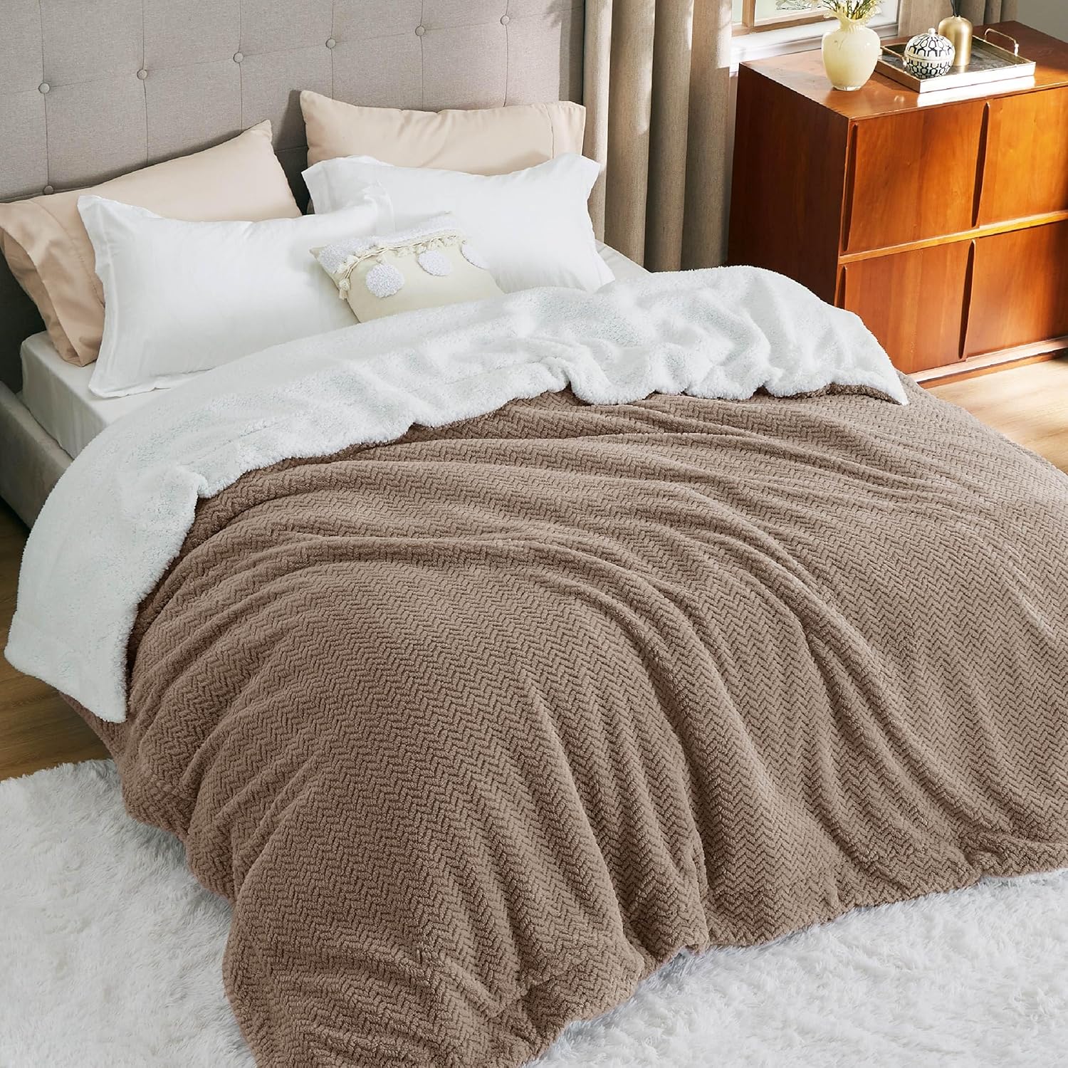 Bedsure Sherpa Fleece Queen Size Blanket for Bed - Herringbone Pattern Room Decor, Thick and Warm Blanket for Winter, GentleSoft Fuzzy Cozy Gifts for Women, Tan Brown, 90x90 Inches 01 - Tan Queen (90" x 90")