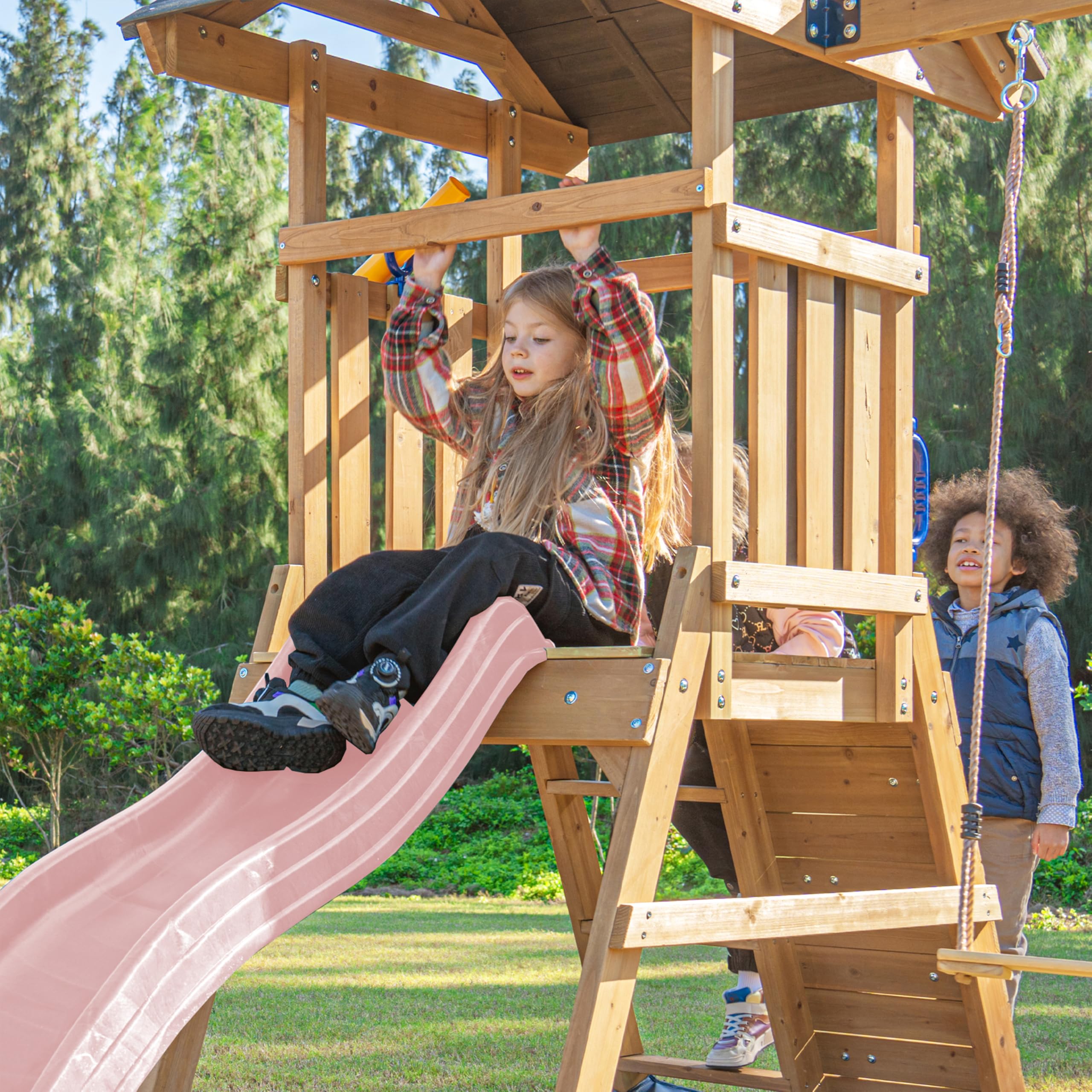 AXI Mia Casetta per bambini in legno con 2 altalene, scivolo Rosa pastello/Parco giochi all'aperto, recinto per la sabbia, parete per arrampicarsi | Portico altalena/Giochi in legno all'aperto