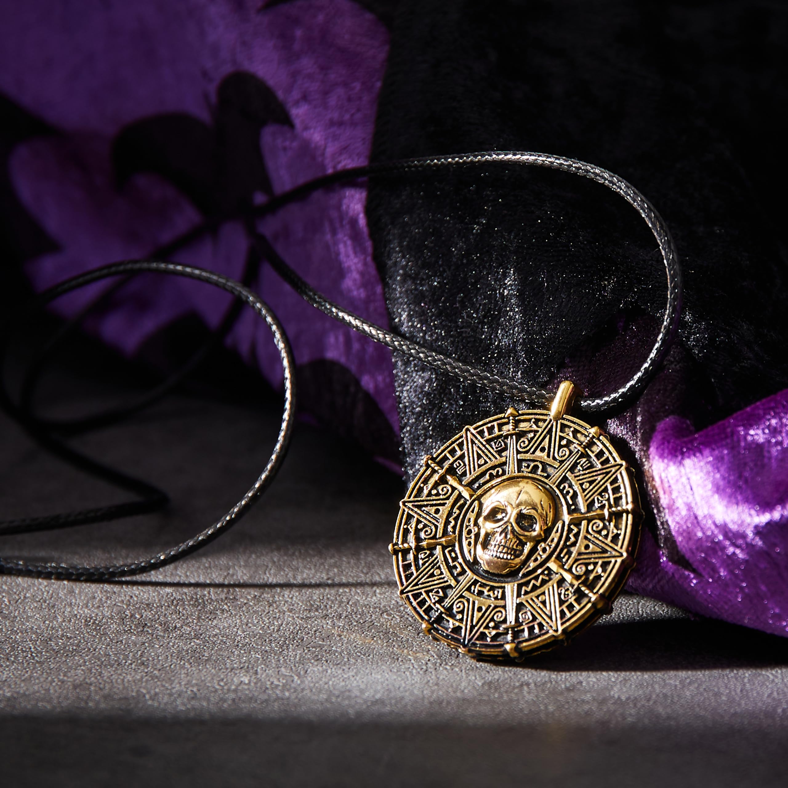 Spooktacular Creations Naszyjnik Piracki Czaszka Moneta Naszyjnik Akcesoria Dla Mężczyzn Kobiety Dzieci Halloween Cosplay Kostium Piracki Przebranie Na Halloween Upominki Na Imprezę