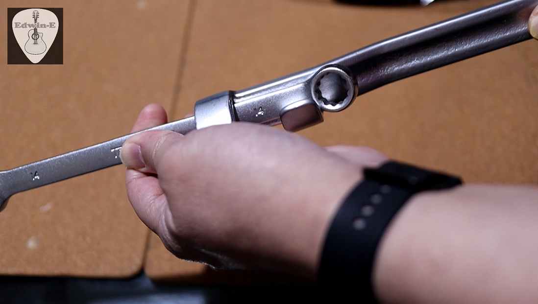 Watch Rhino Wrench Extender simple review on Amazon Live