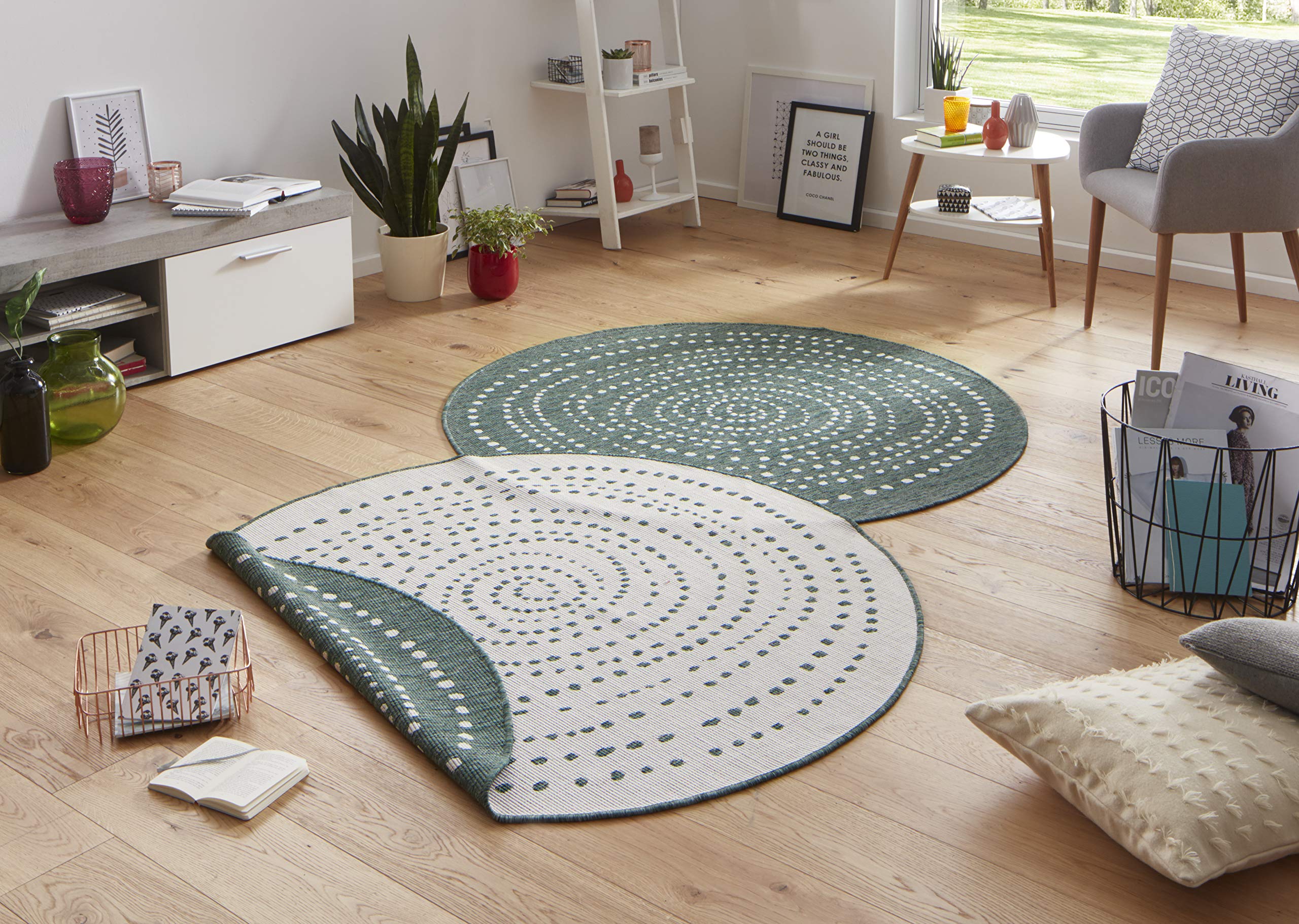 NORTHRUGS In- und Outdoor Teppich Bali Rund ⌀140cm - Wendeteppich Wetterfest Modernes Punkte Design Läufer für Balkon Terrasse Garten Wintergarten Wohnzimmerteppich Wasserfest in Grün Creme