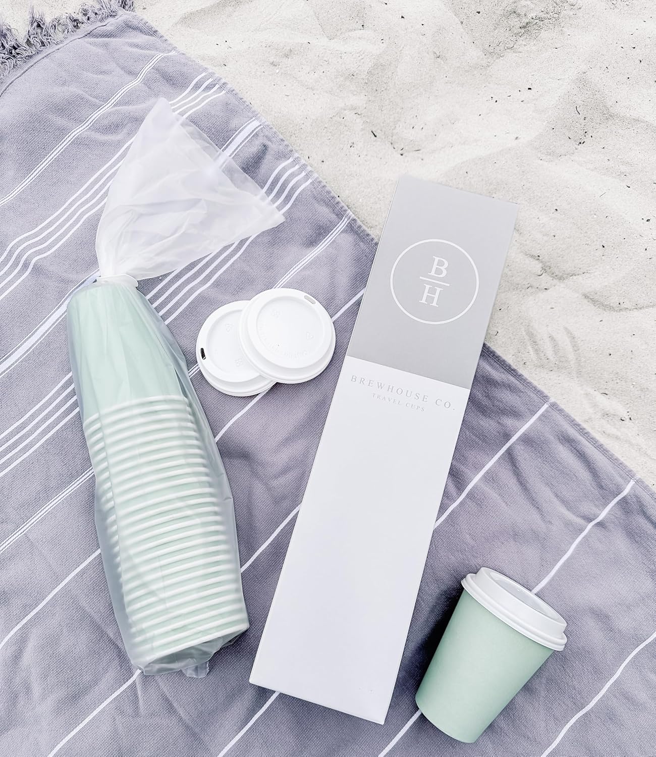 BrewHouse Disposable Coffee Cups with Lids 12 oz | Luxury To Go Paper Coffee Cups with Lids | 25 Count Green - Image 3