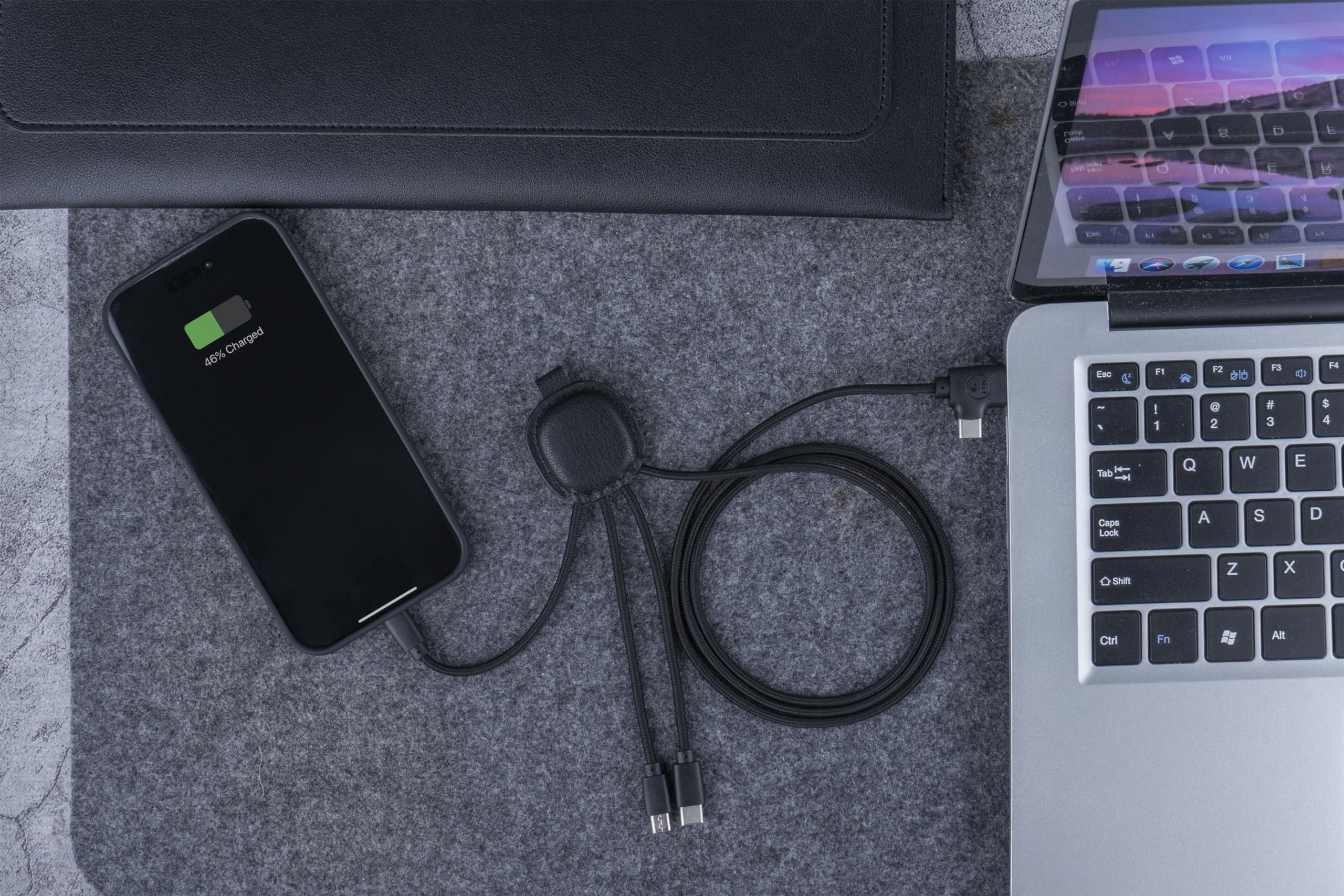 Xoopar Kabel Multi USB 4 w 1 USB-C, USB, Lightning, Micro USB - Iné Smart Long 1m - Skórzana funkcja NFC z recyklingu do ładowania smartfonów iPhone, Samsung, Huawei, Xiaomi, LG, czarny
