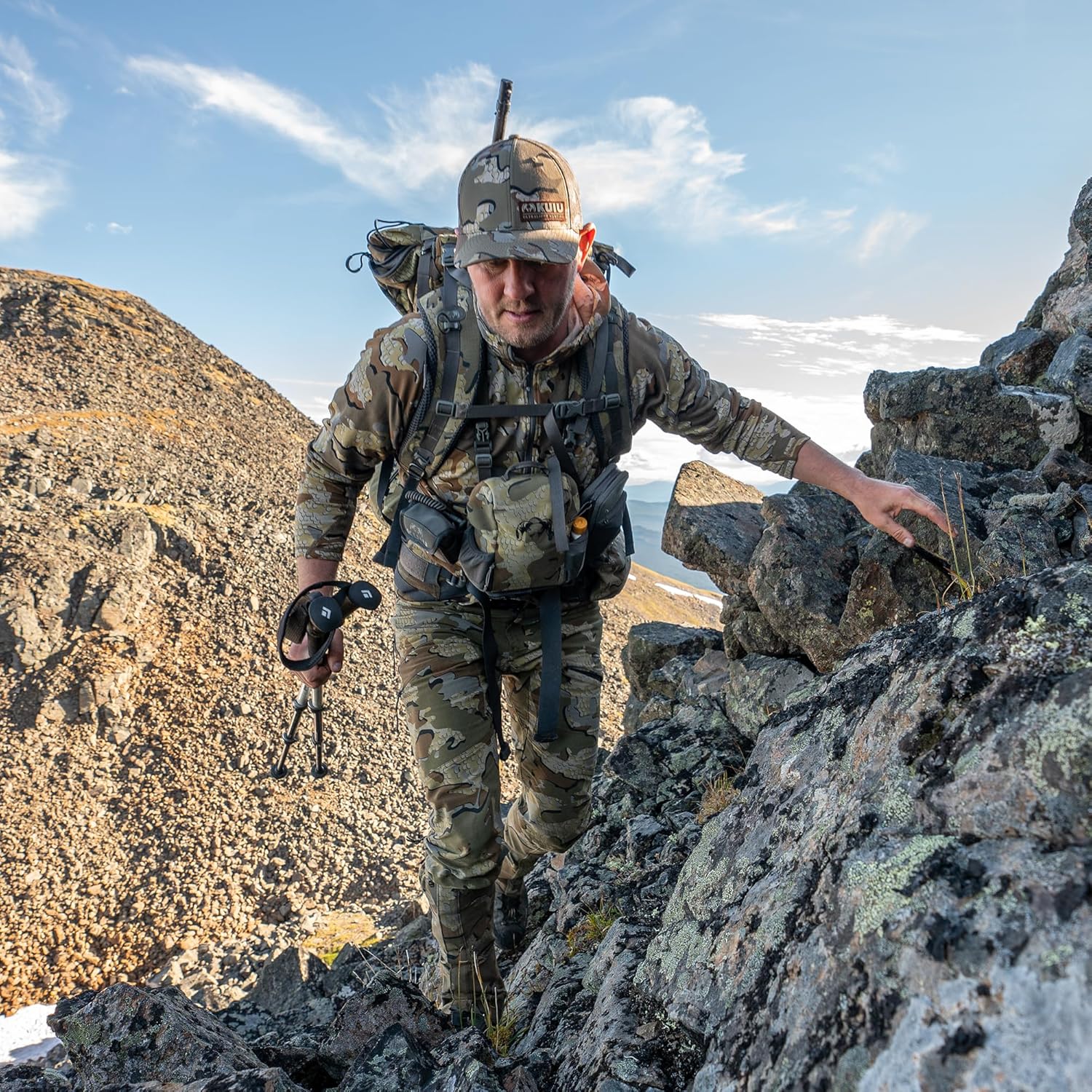 KUIU PRO Bino Harness – Waterproof, Adjustable, One-Hand Lid, Custom Foam Shims, Hydration Rig Compatible Binocular Harness - Image 6