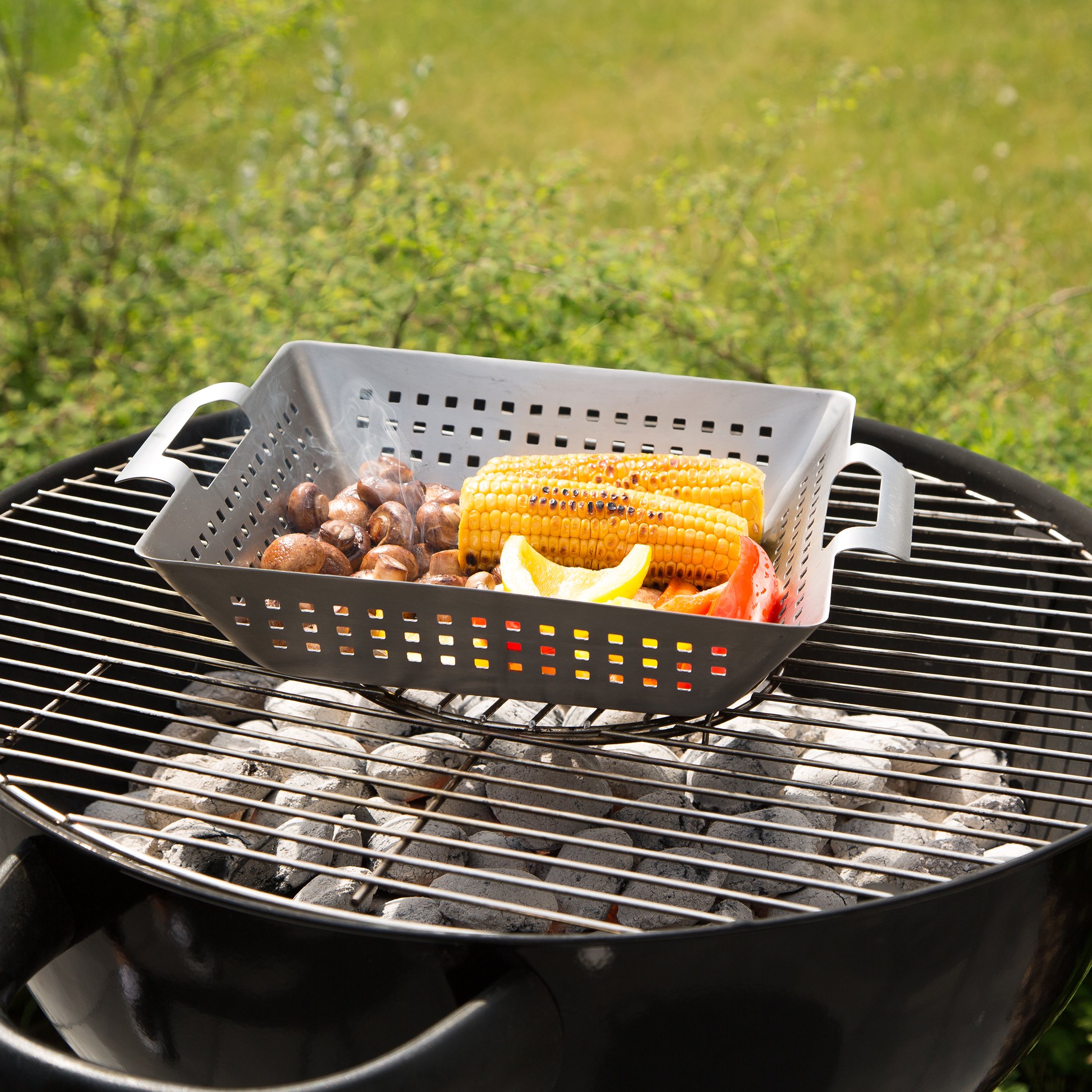 Bruzzzler Stainless Steel Grill Basket, for Barbecue and Oven Stainless Steel Basket, Barbecue Basket, Evenly Browned Meat - Image 4