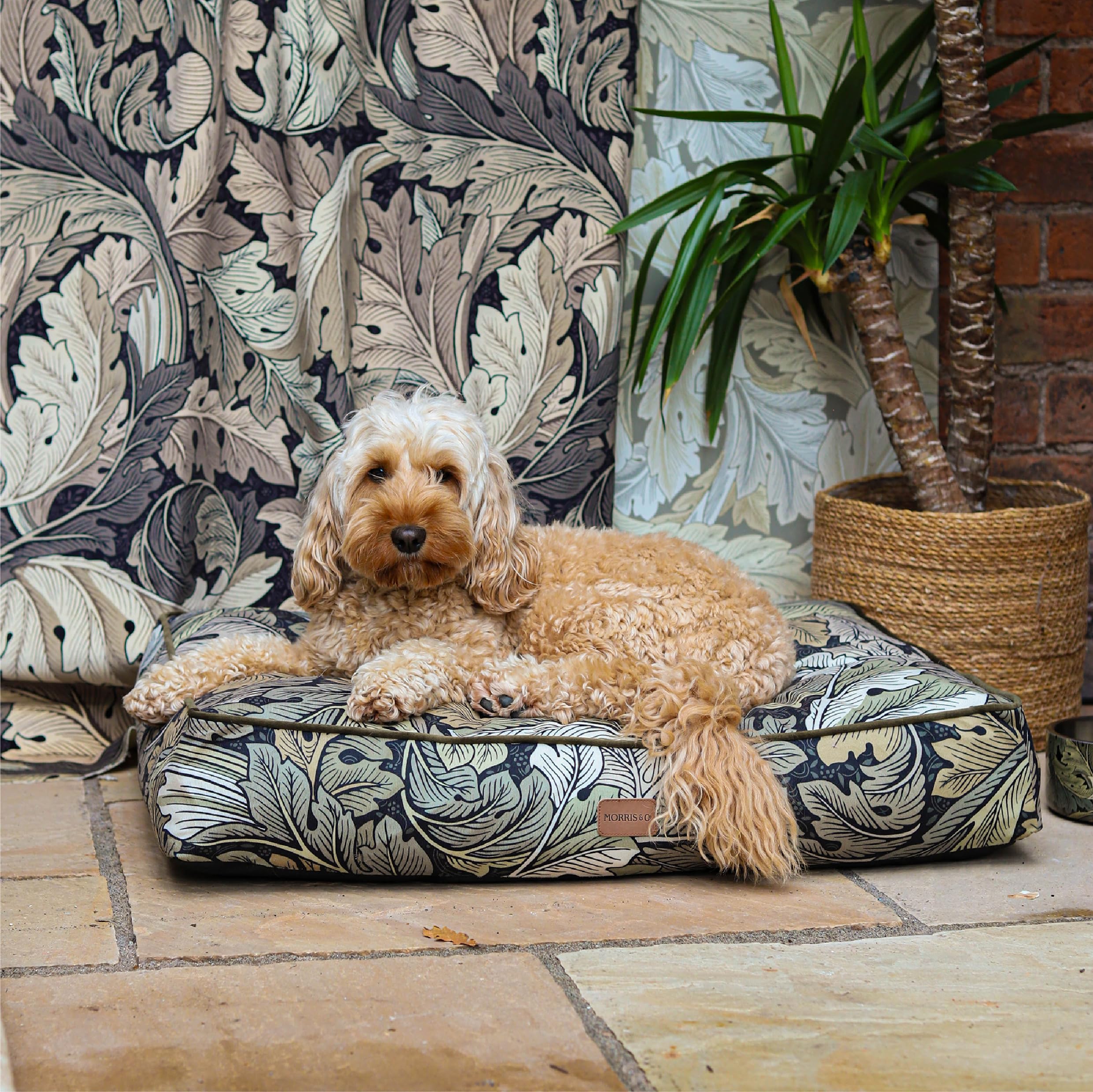 Rosewood x Morris & Co. Colchón Acanthus para Perros, Cama Grande para Perros, Caqui, Acolchado Grueso, Base Antideslizante, Lavable, Lujoso Estampado de William Morris