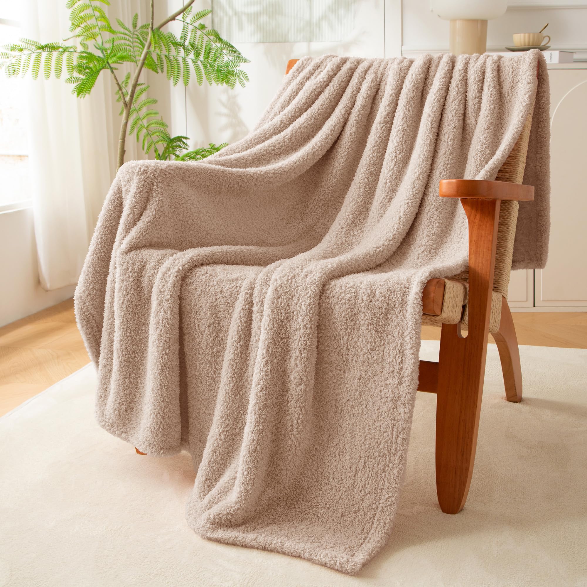 Couverture Polaire Plaid Camel 130x150 Cm - Douce, Chaude - Pour Canapé Ou Lit - Toutes Saisons - 4