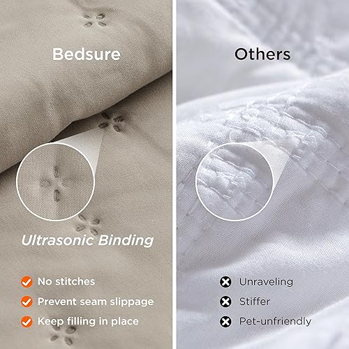 Miniatura 5 de Bedsure - Juego de colcha tamaño individual extralargo, ultrasónico suave, diseño de trébol, colcha ligera para todas las estaciones (incluye 1