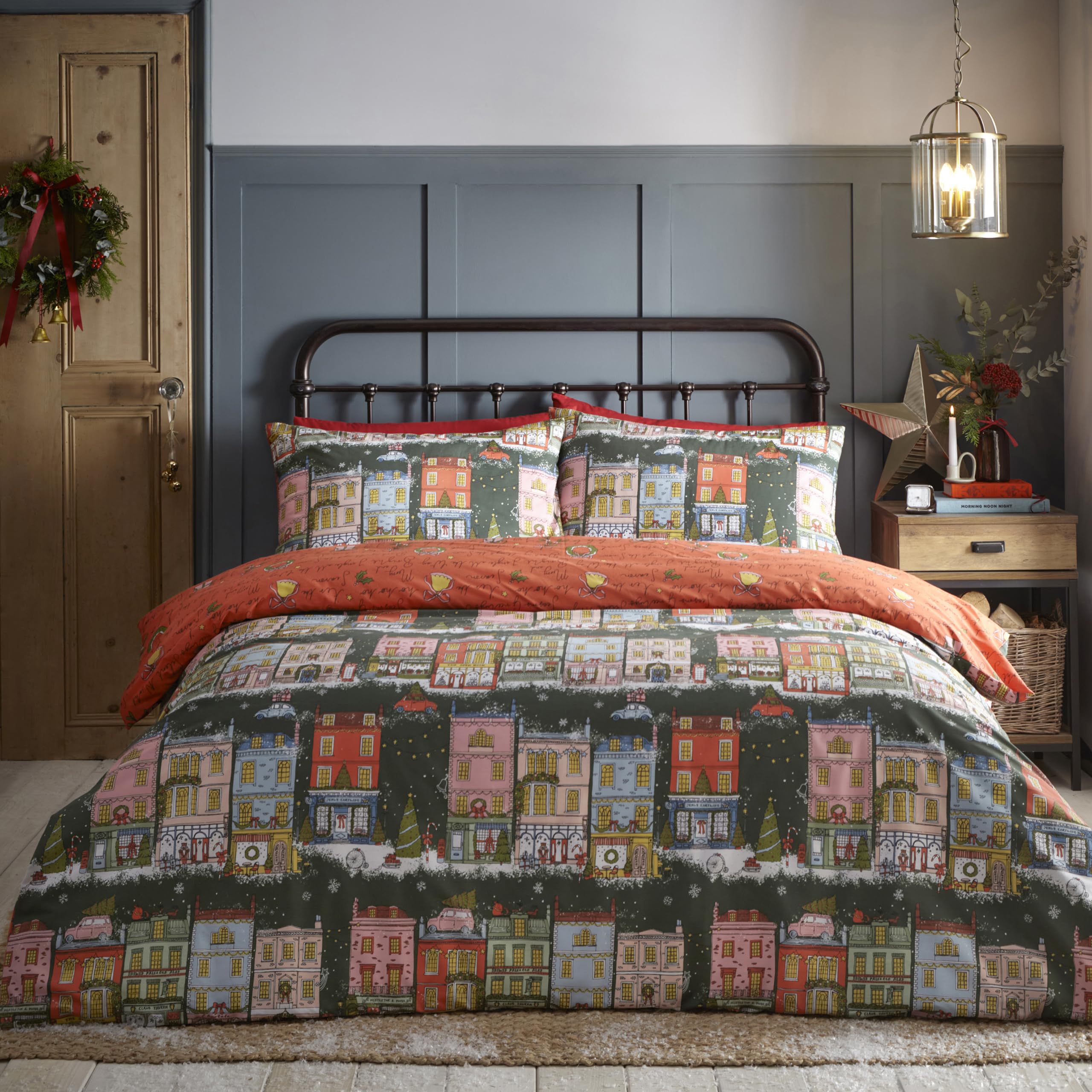 furn. Christmas Spirit Festive Duvet Cover Set - Heritage Town Scene Reversible Bedding (Green - King) - Image 4